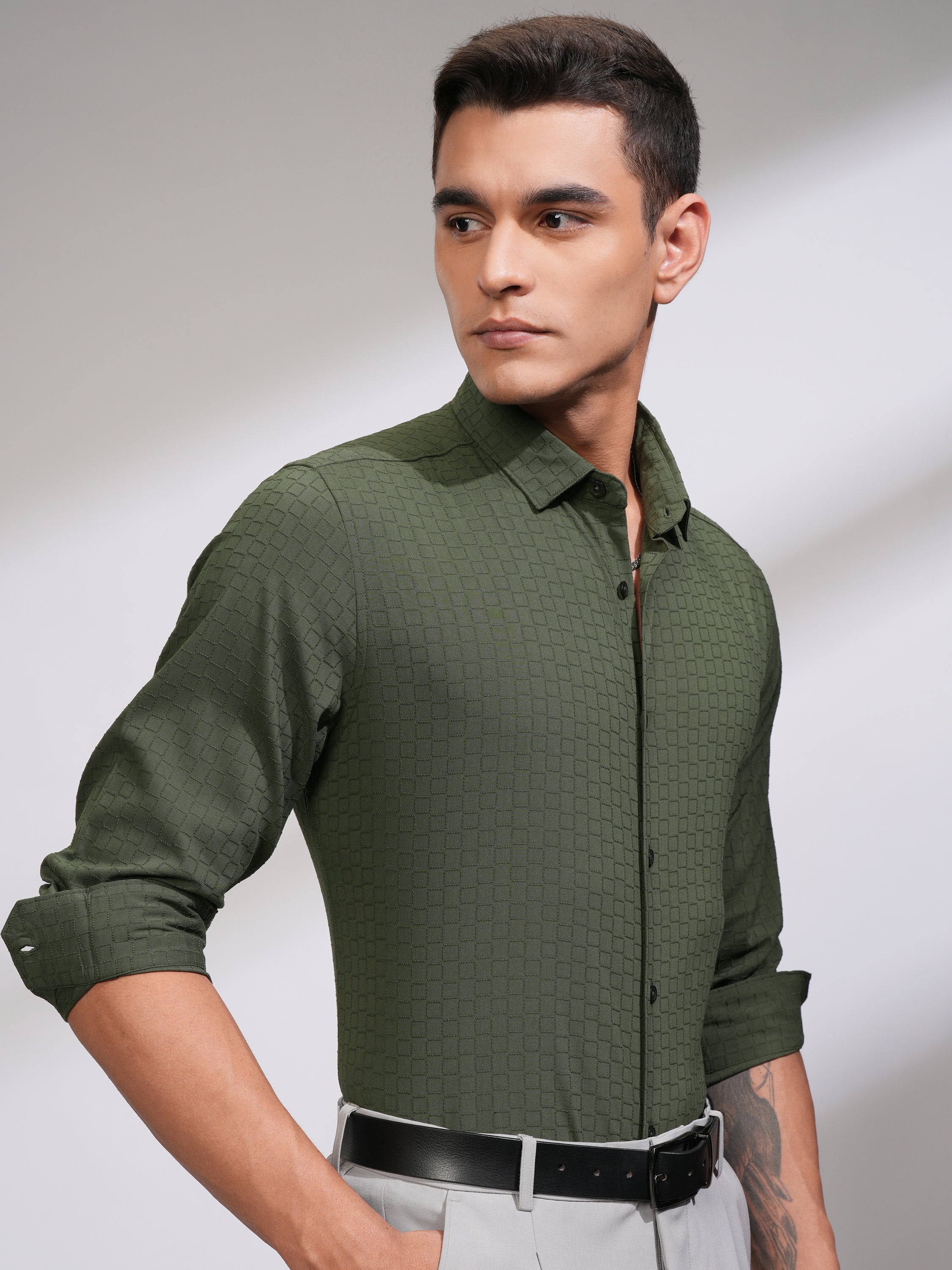 Highlander Men Green Textured Slim Fit Casual Shirt - Green - Image 6