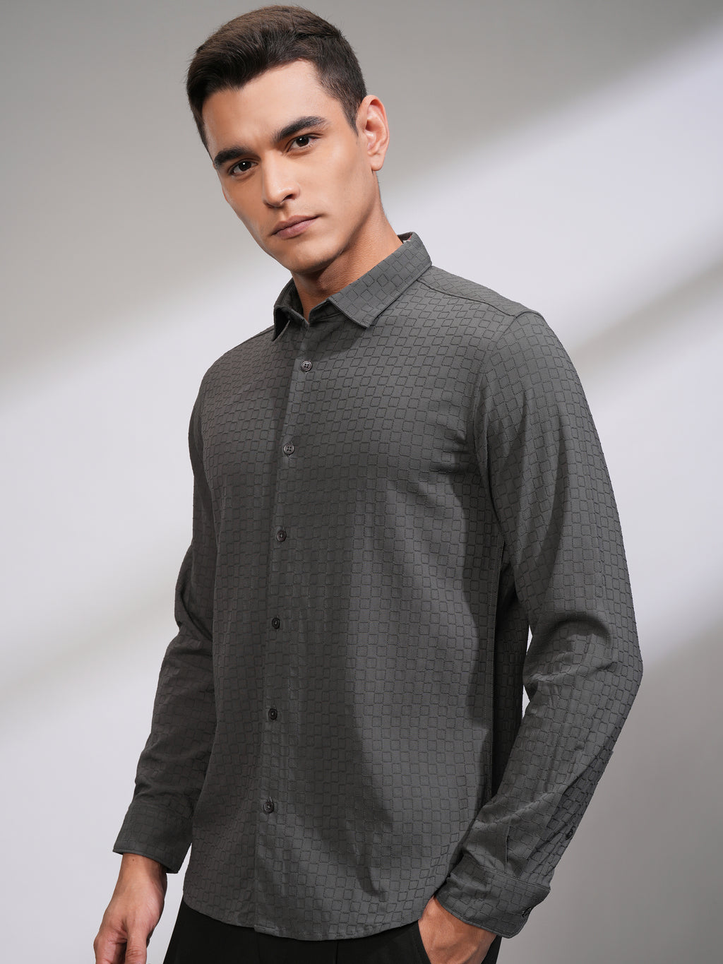 Highlander Men Grey Textured Slim Fit Casual Shirt - Grey - Image 4
