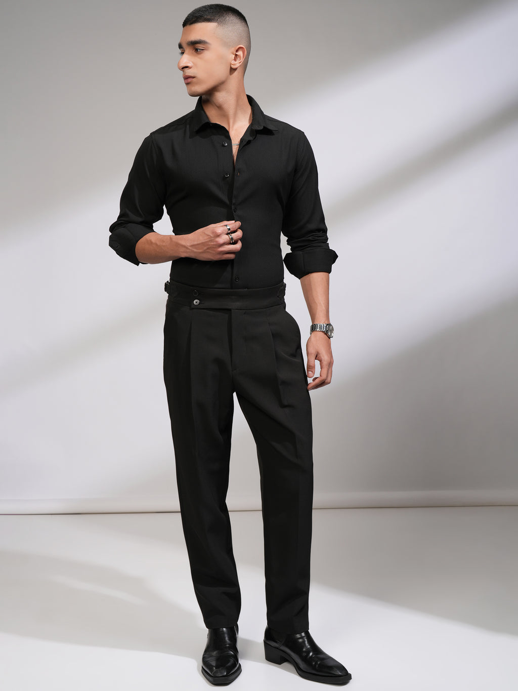 Highlander Men Black Textured Slim Fit Casual Shirt - Black - Image 2
