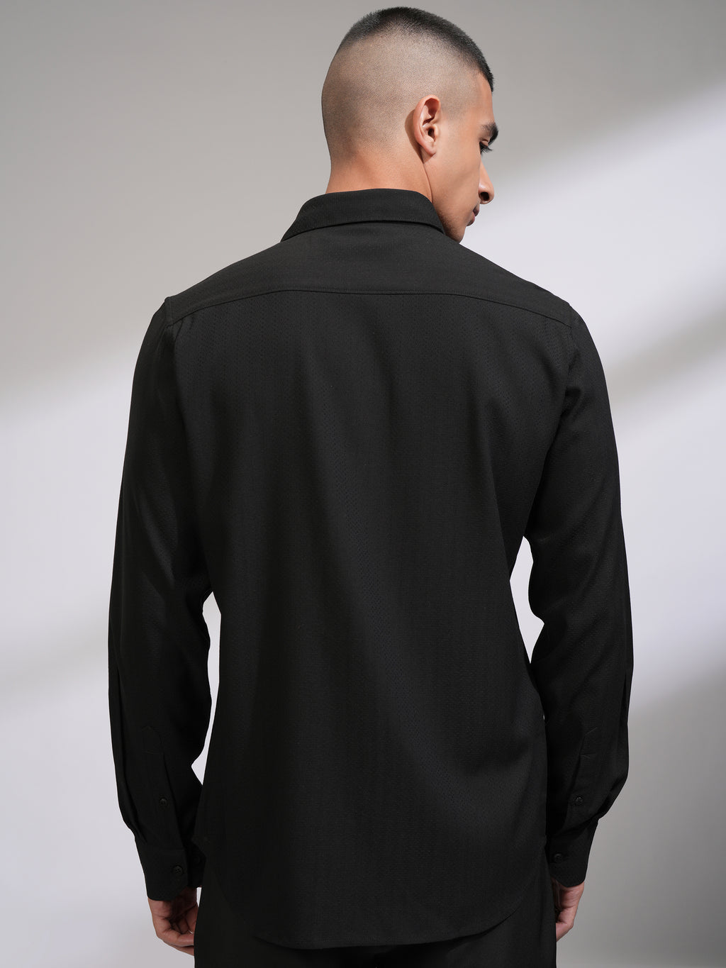Highlander Men Black Textured Slim Fit Casual Shirt - Black - Image 3