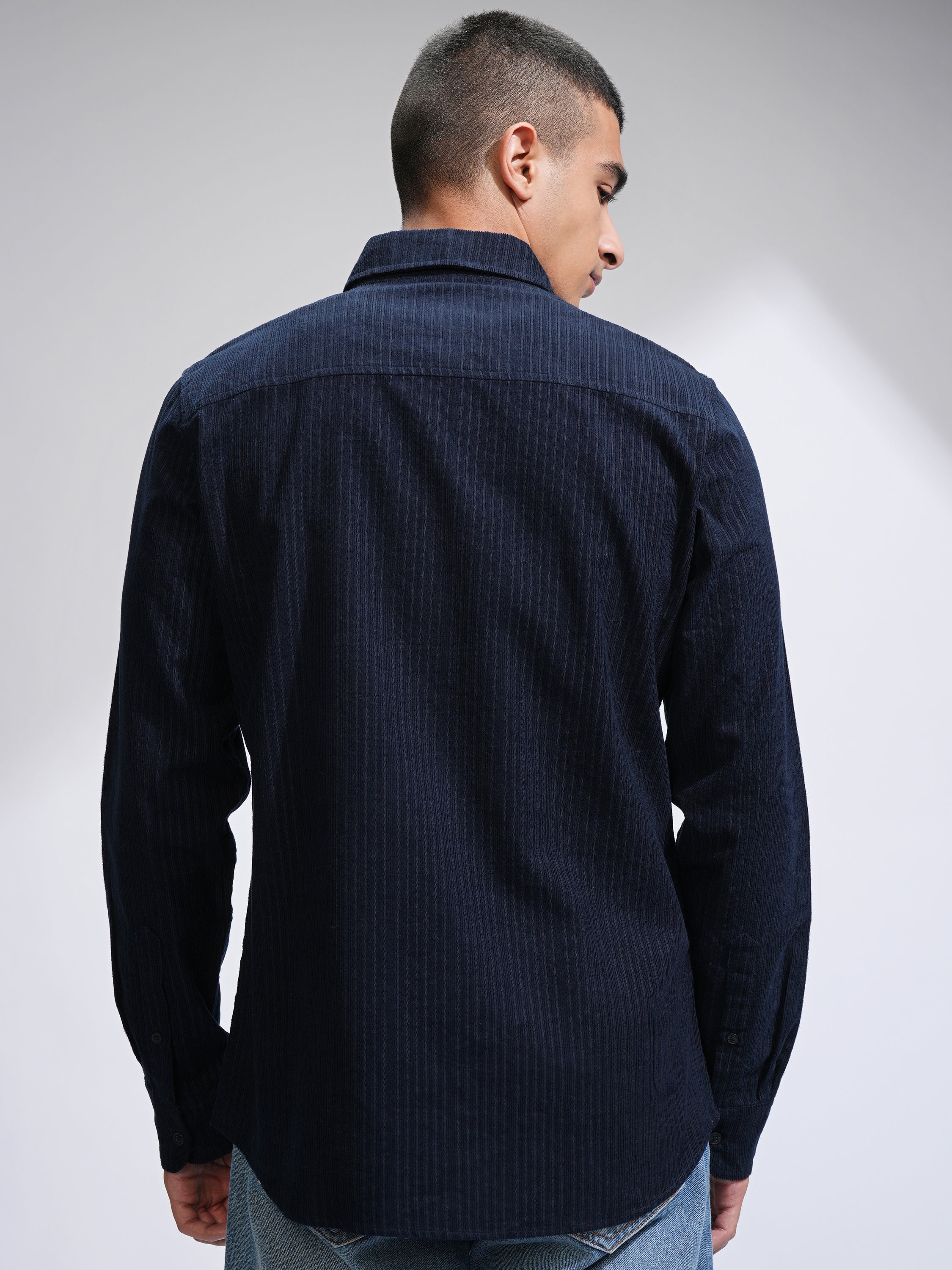 Highlander Men Navy Blue Self Design Slim Fit Casual Shirt - Navy Blue - Image 3