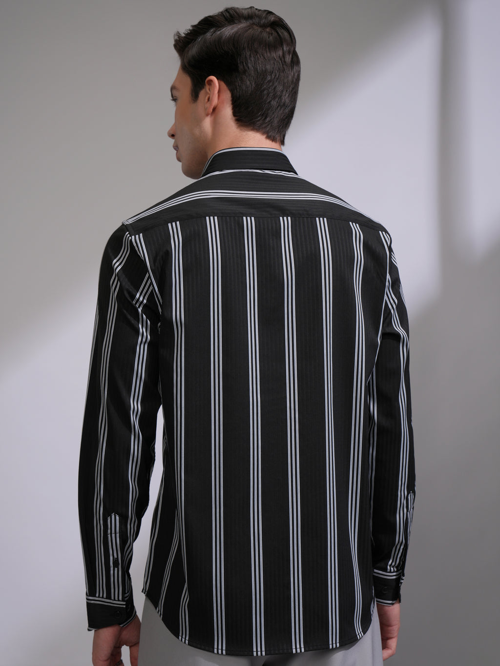 Highlander Men Black Striped Slim Fit Casual Shirt - Black - Image 3