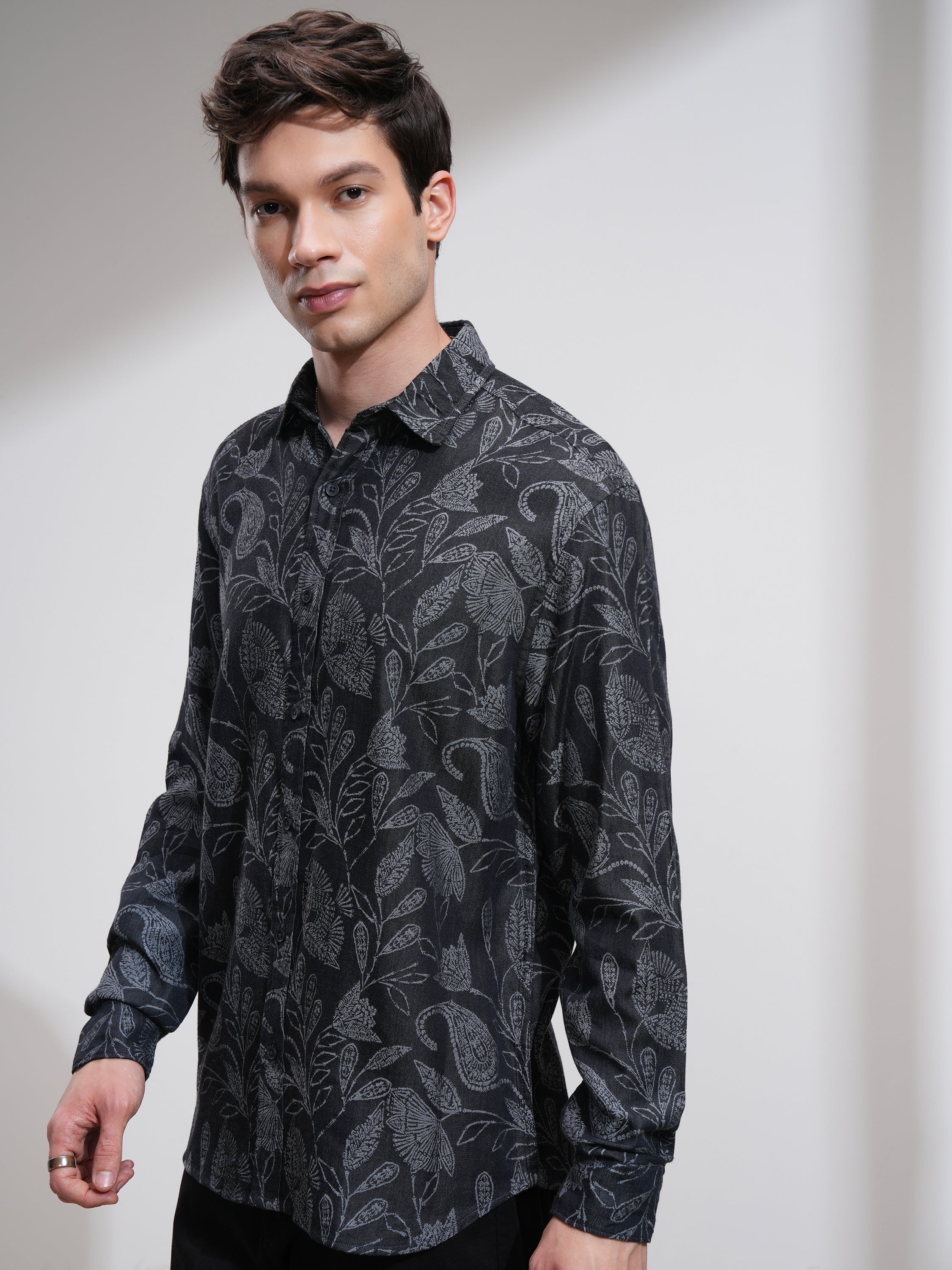 Highlander Men Charcoal Printed Relaxed Fit Casual Shirt - Charcoal - Image 4