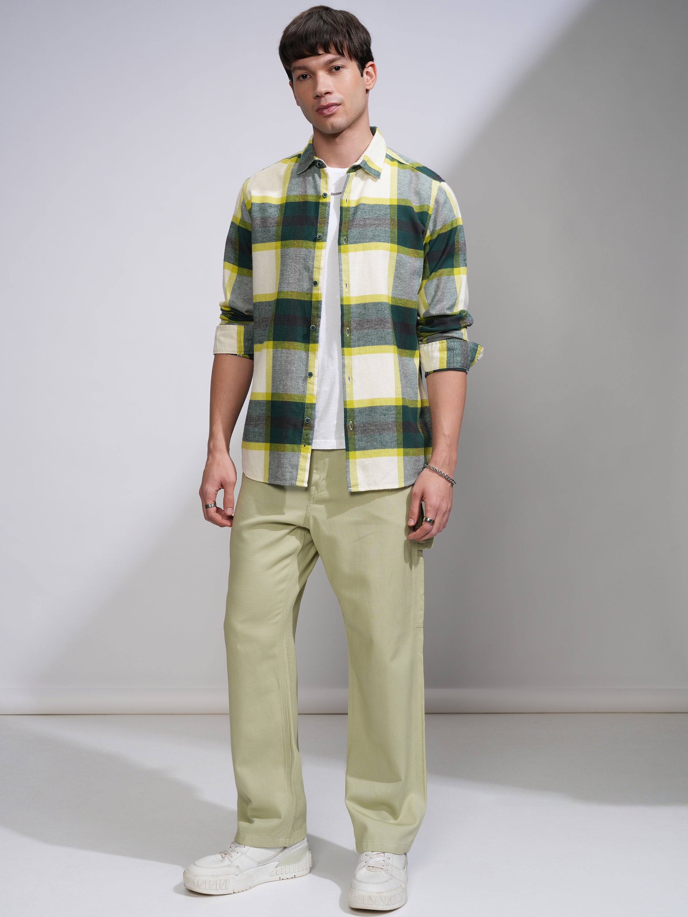 Highlander Men Off White Checked Slim Fit Casual Shirt - Off White - Image 2
