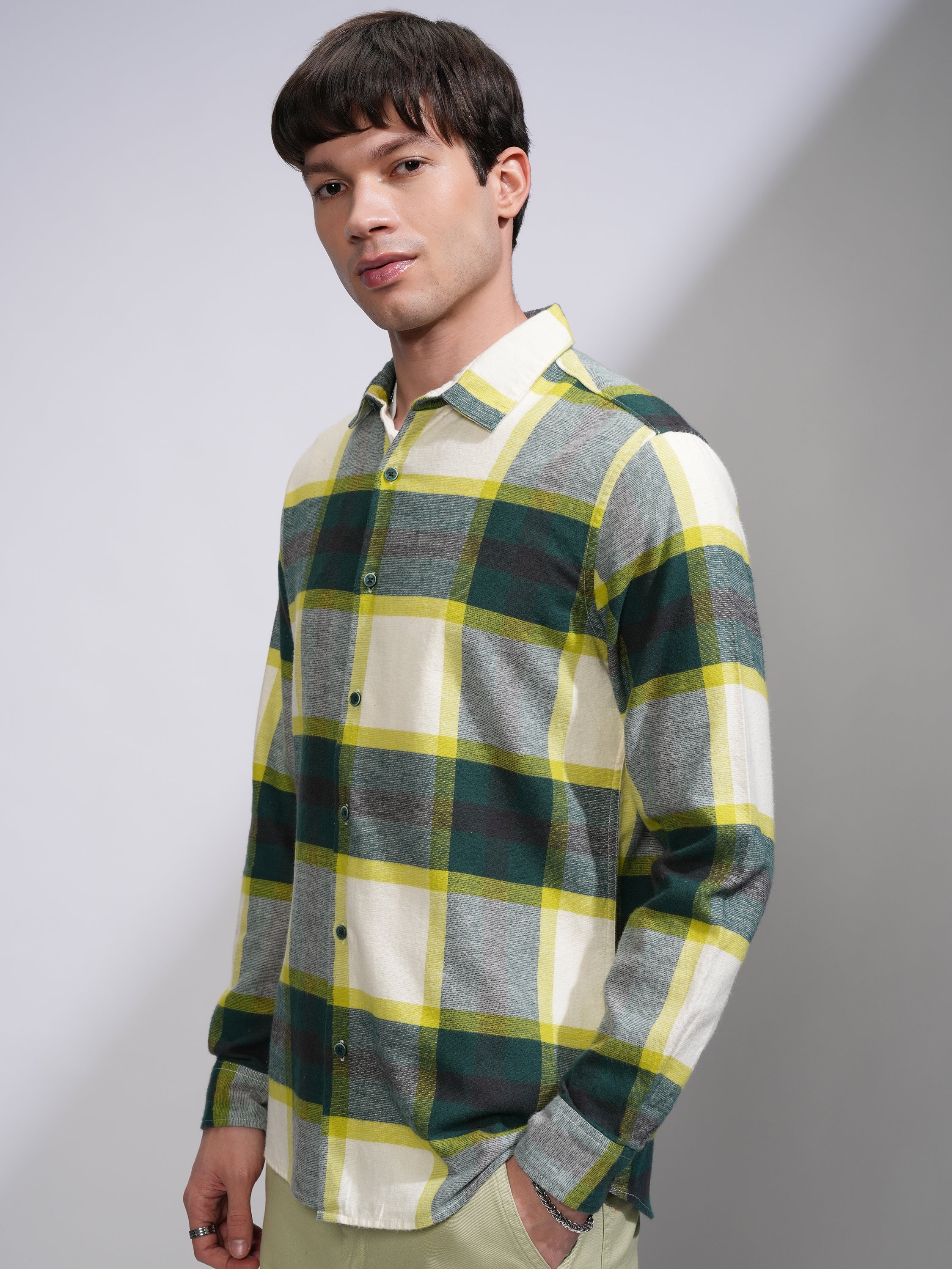 Highlander Men Off White Checked Slim Fit Casual Shirt - Off White - Image 4