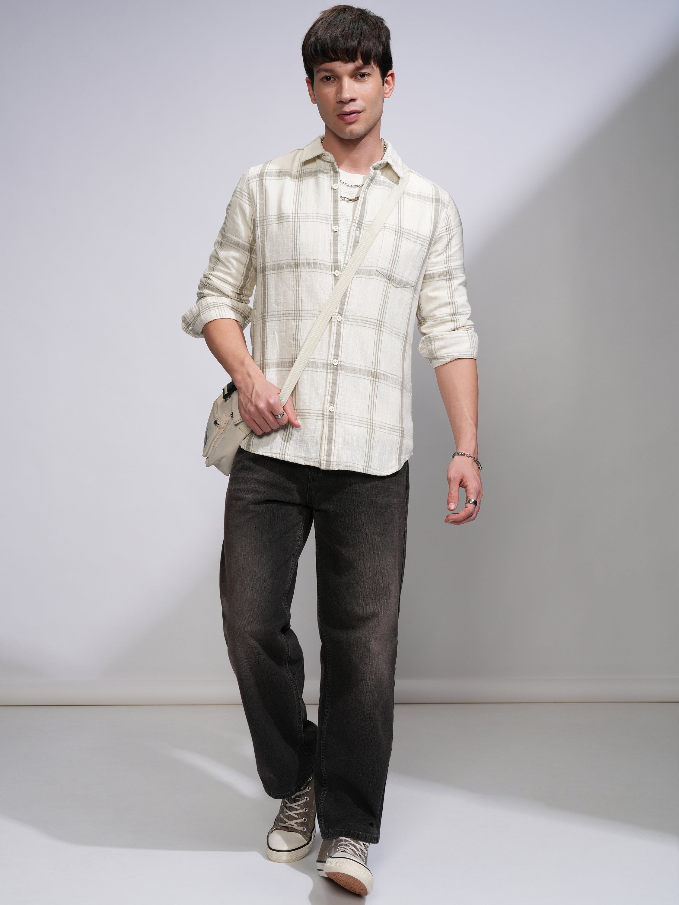 Highlander Men Cream Checked Slim Fit Casual Shirt - Cream - Image 2