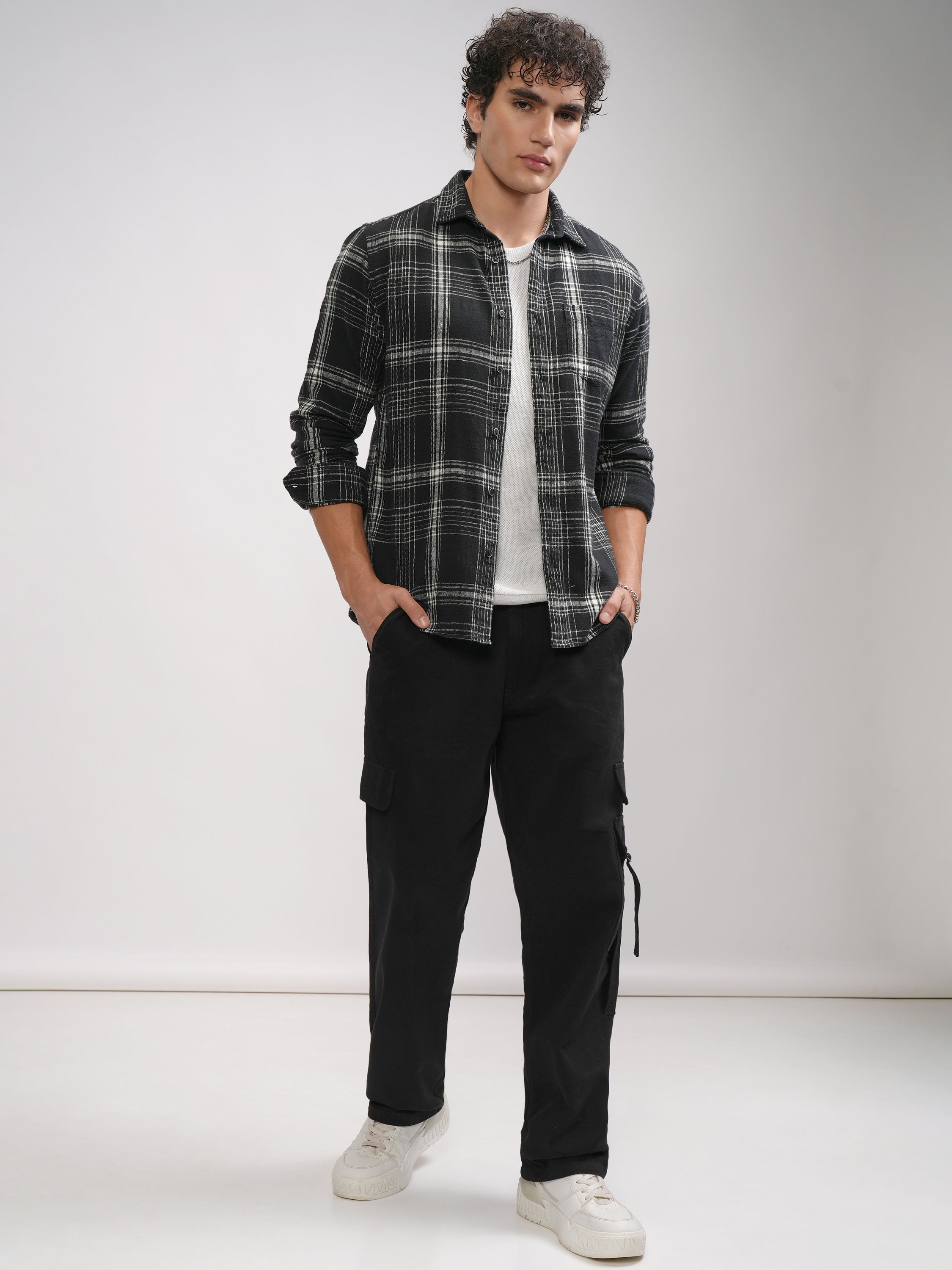 Highlander Men Black Checked Slim Fit Casual Shirt - Black - Image 2