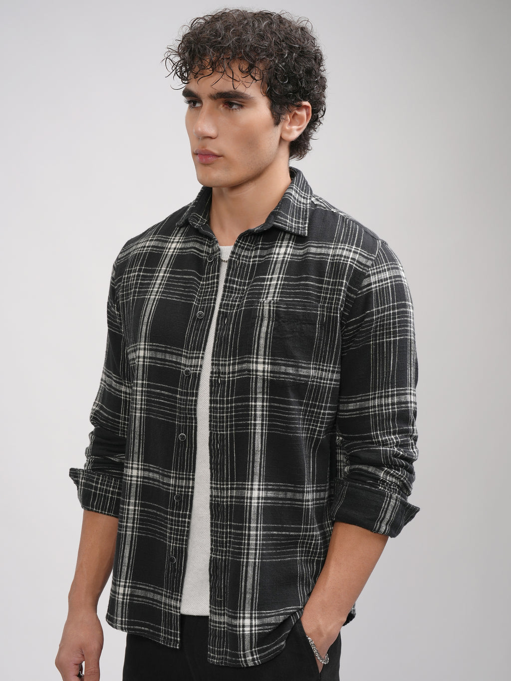 Highlander Men Black Checked Slim Fit Casual Shirt - Black - Image 4
