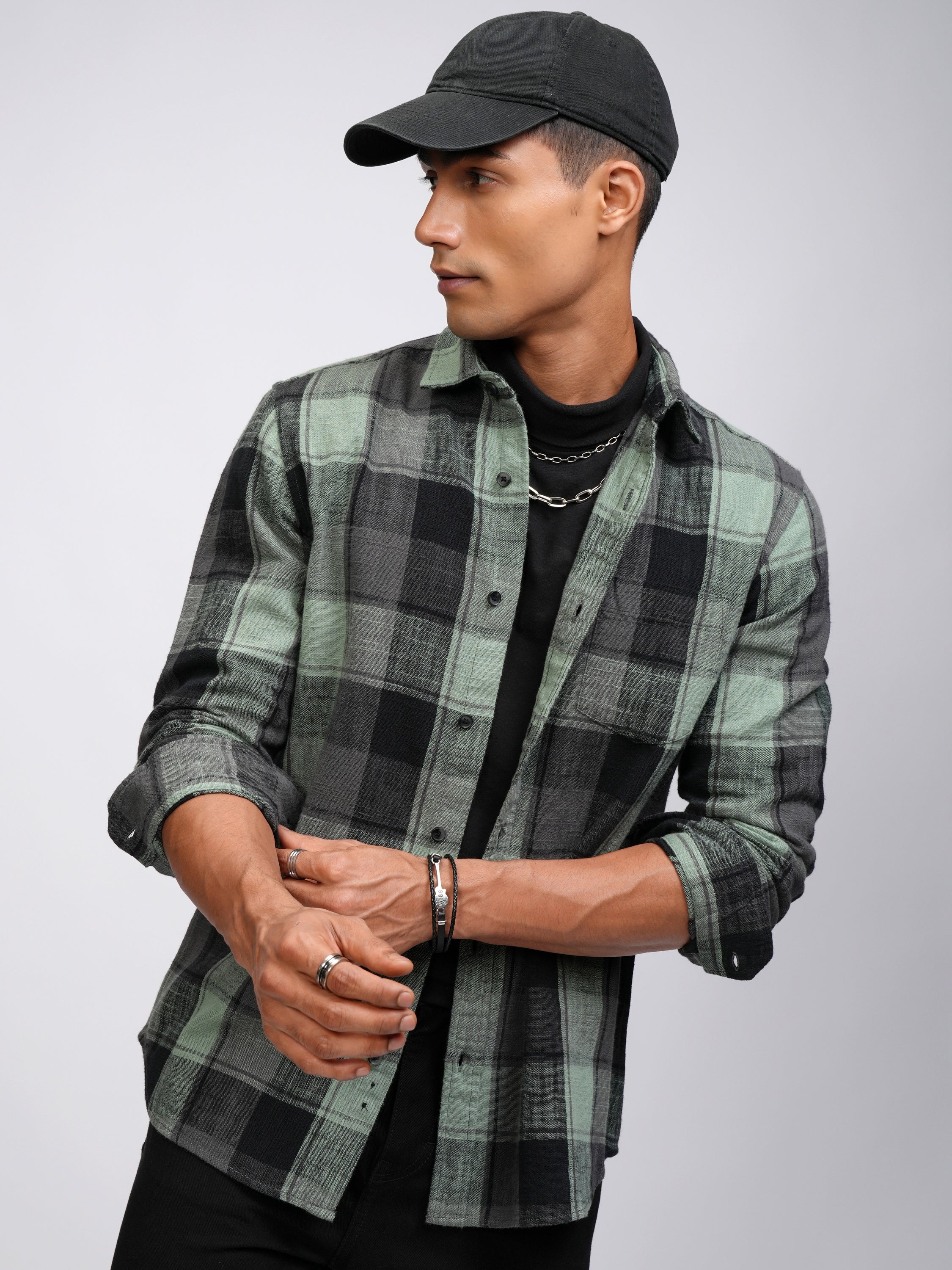 Highlander Men Green Checked Slim Fit Casual Shirt - Green - Image 4