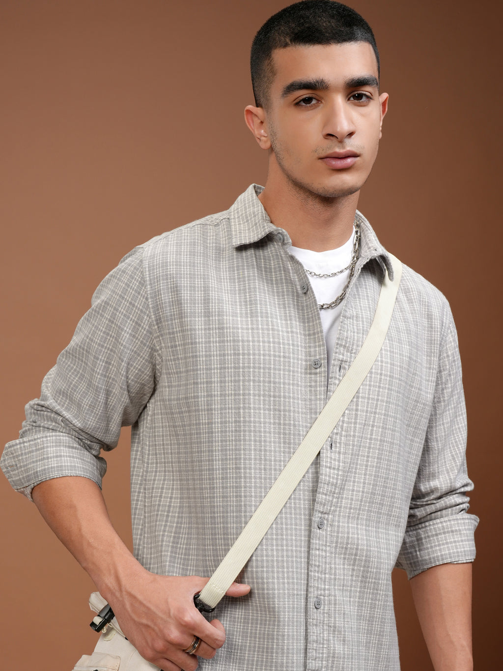 Highlander Men Grey Checked Slim Fit Casual Shirt - Grey - Image 1