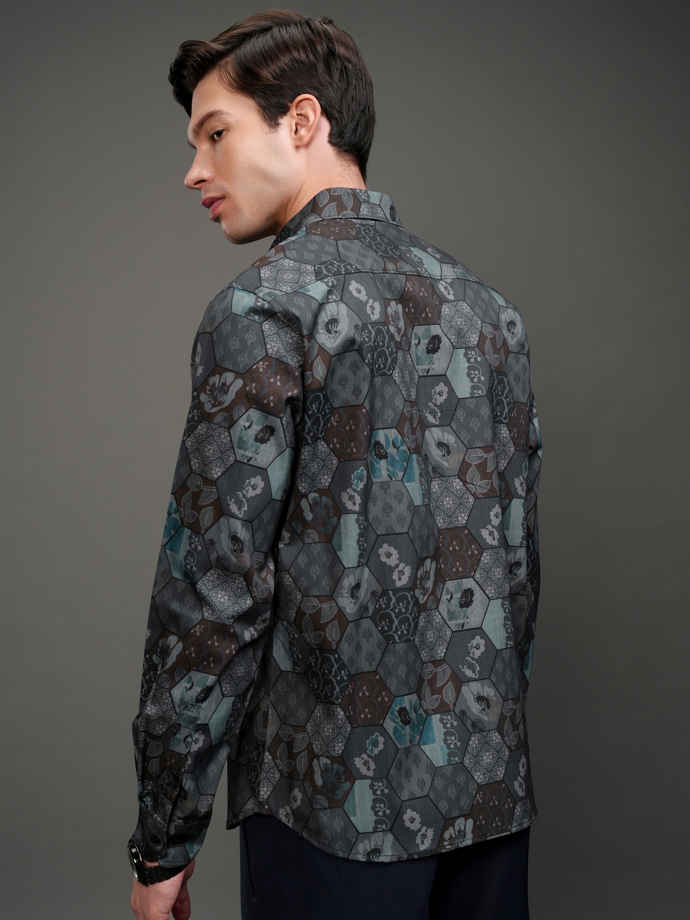 Highlander Men Grey Printed Slim Fit Casual Shirt - Grey - Image 3