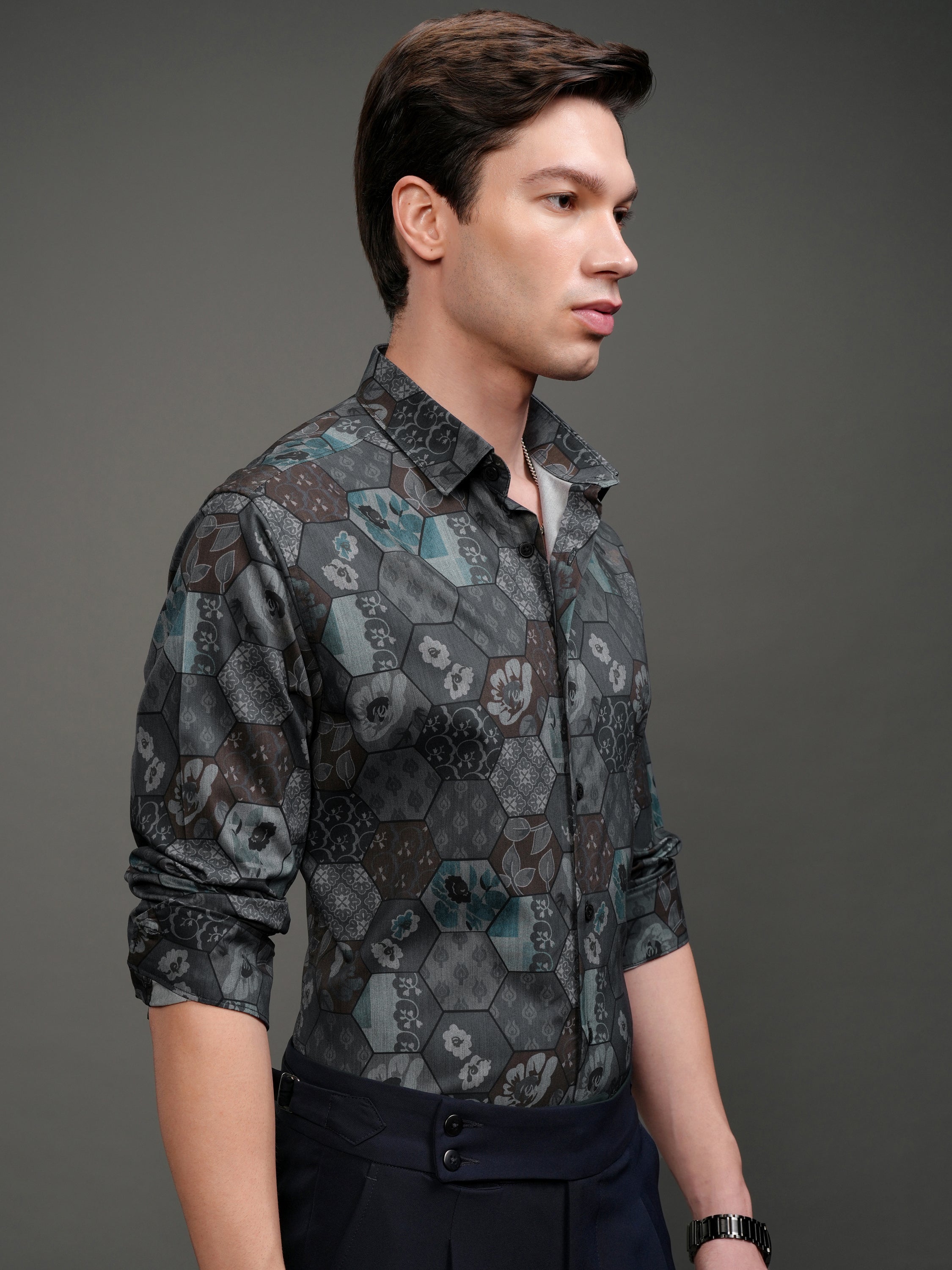 Highlander Men Grey Printed Slim Fit Casual Shirt - Grey - Image 6
