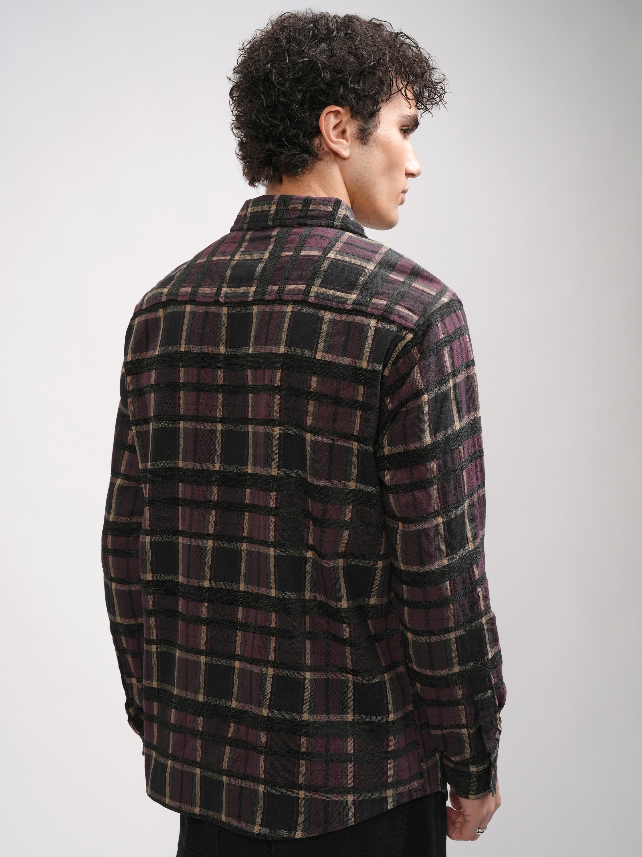 Highlander Men Purple Checked Relaxed Fit Casual Shirt - Purple - Image 3