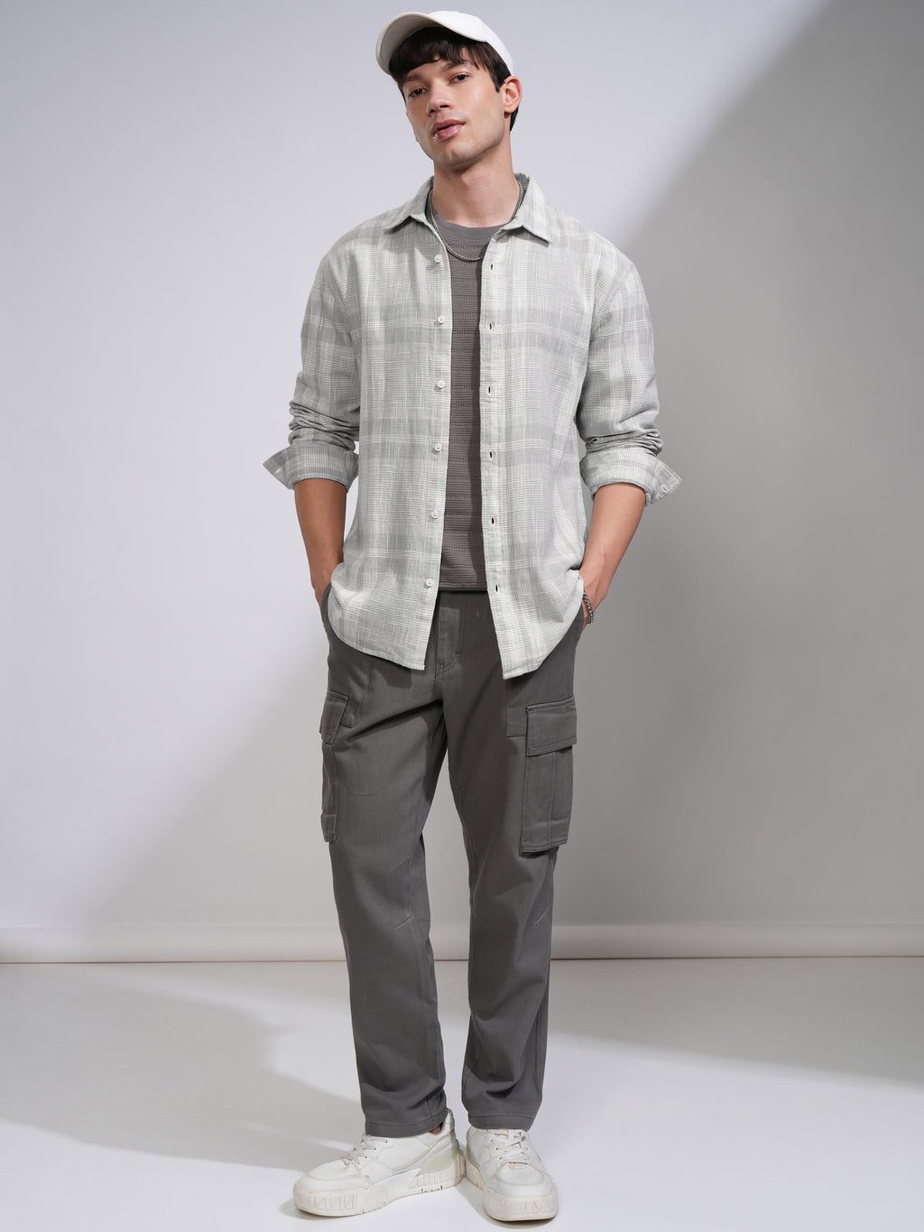 Highlander Men Grey Checked Relaxed Fit Casual Shirt - Grey - Image 2