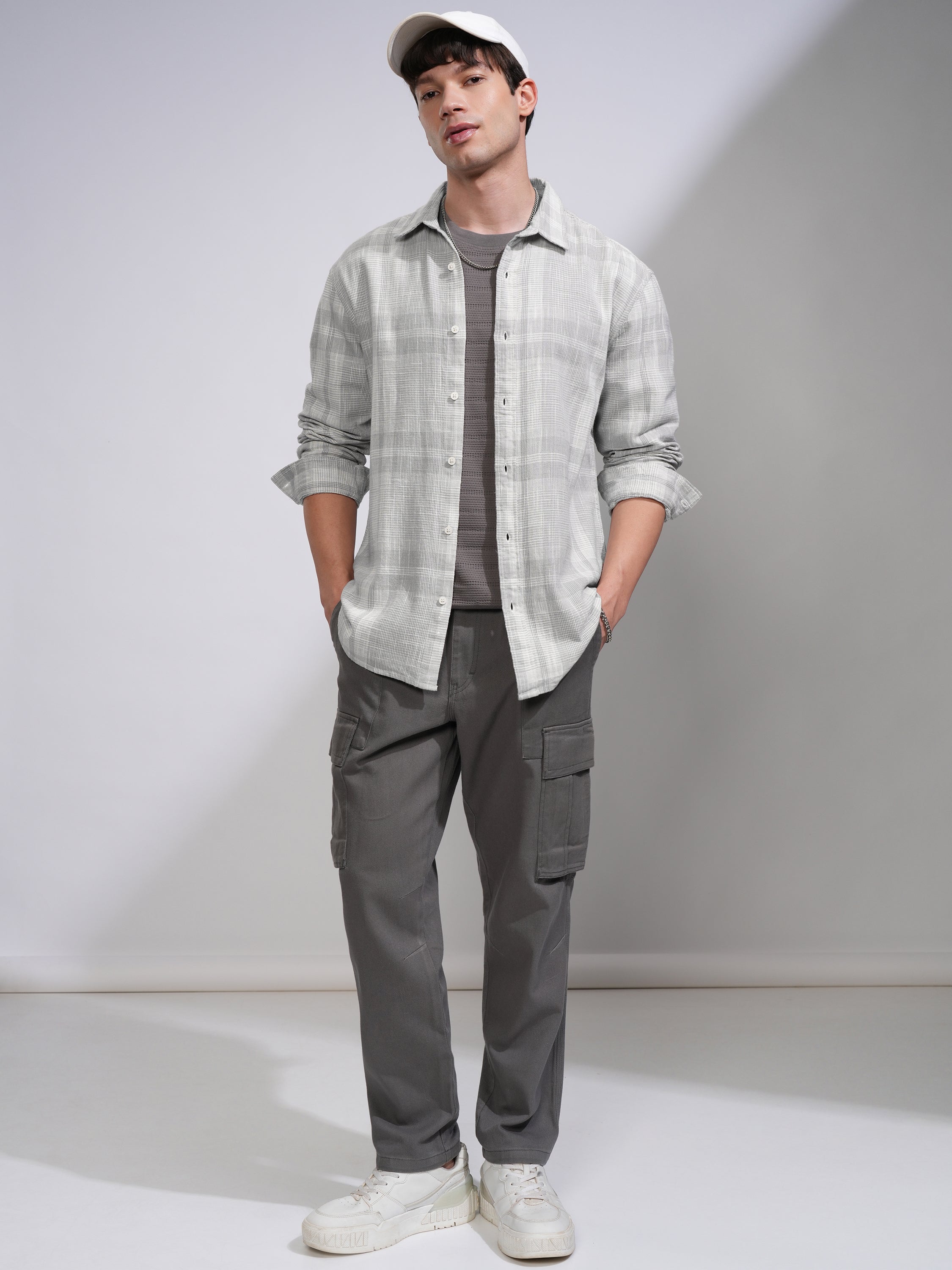 Highlander Men Grey Checked Relaxed Fit Casual Shirt - Grey - Image 2
