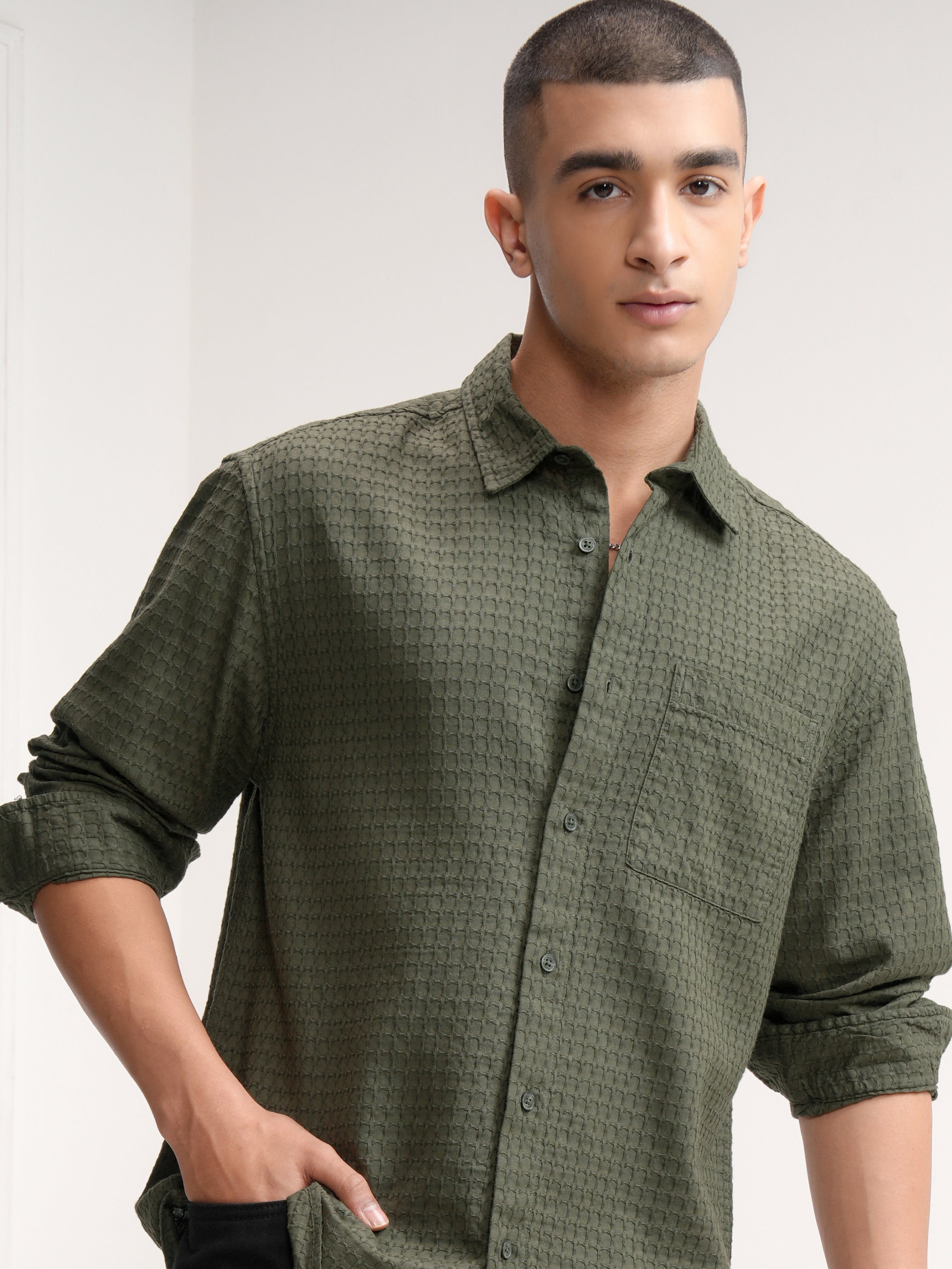 Highlander Men Green Self Design Relaxed Fit Casual Shirt - Green - Image 1