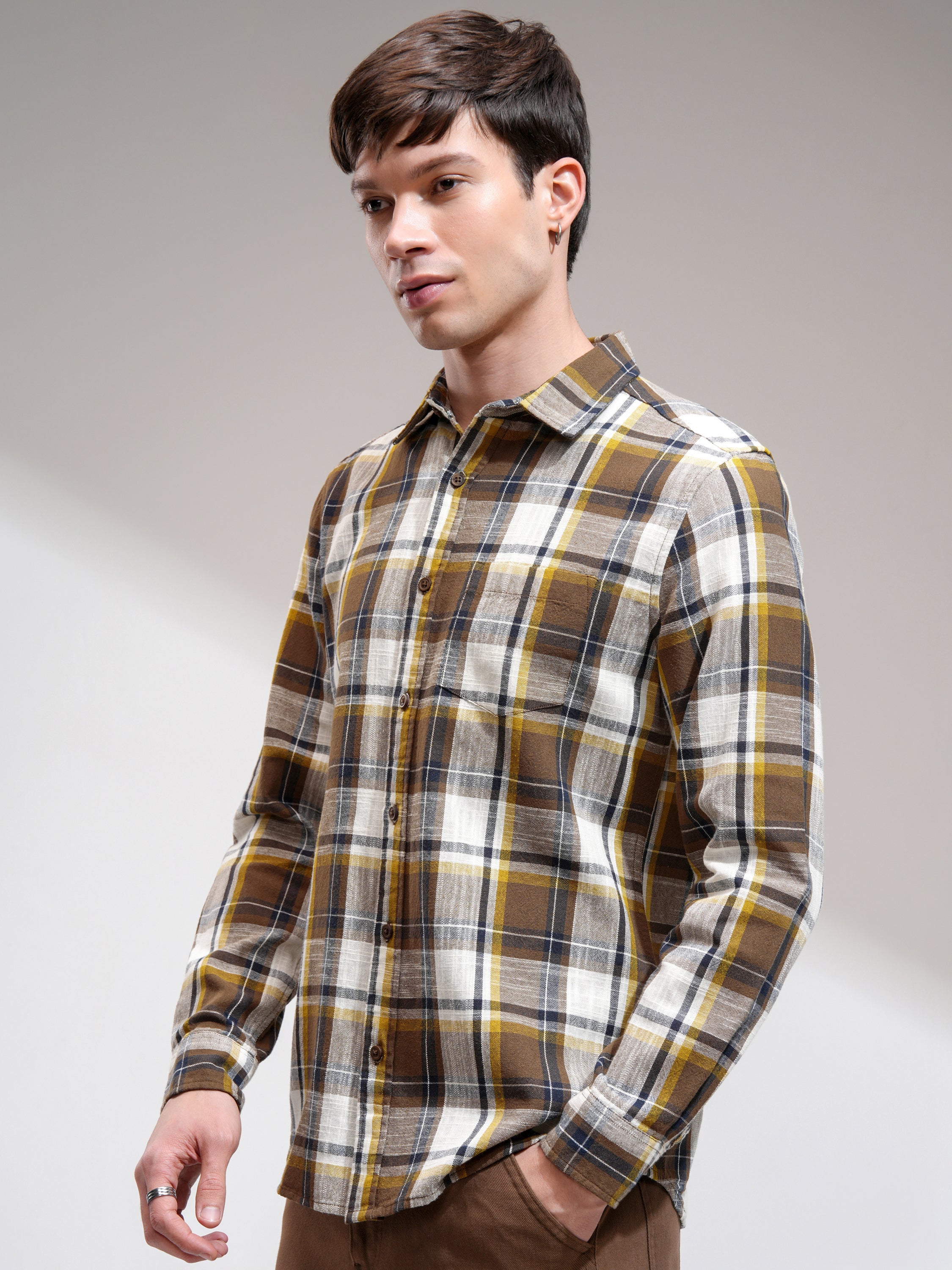 Highlander Men Cream Checked Slim Fit Casual Shirt - Cream - Image 4