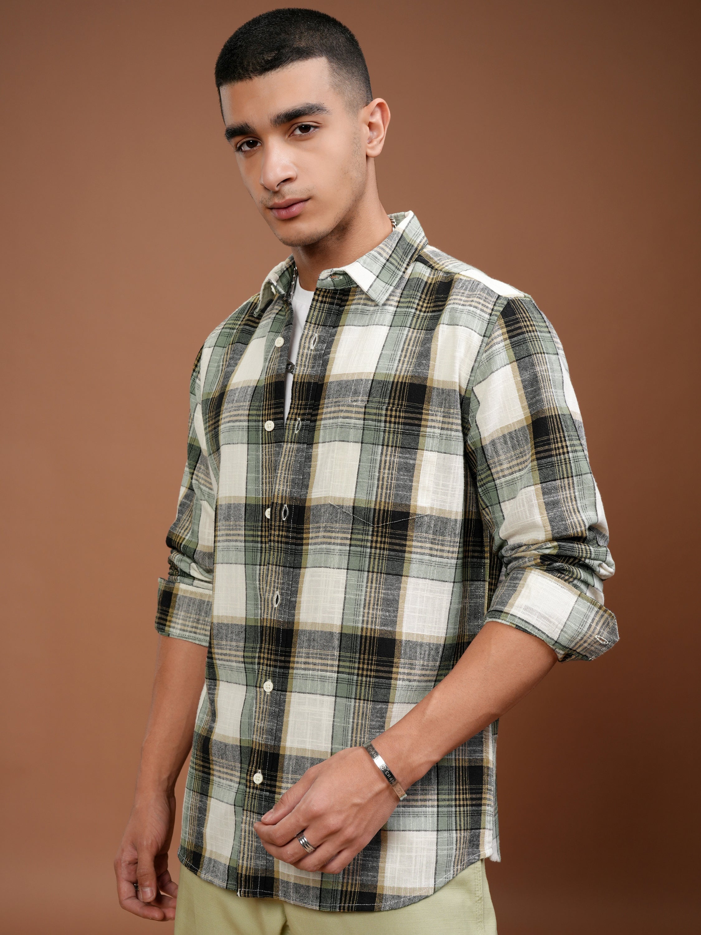 Highlander Men Cream Checked Slim Fit Casual Shirt - Cream - Image 4
