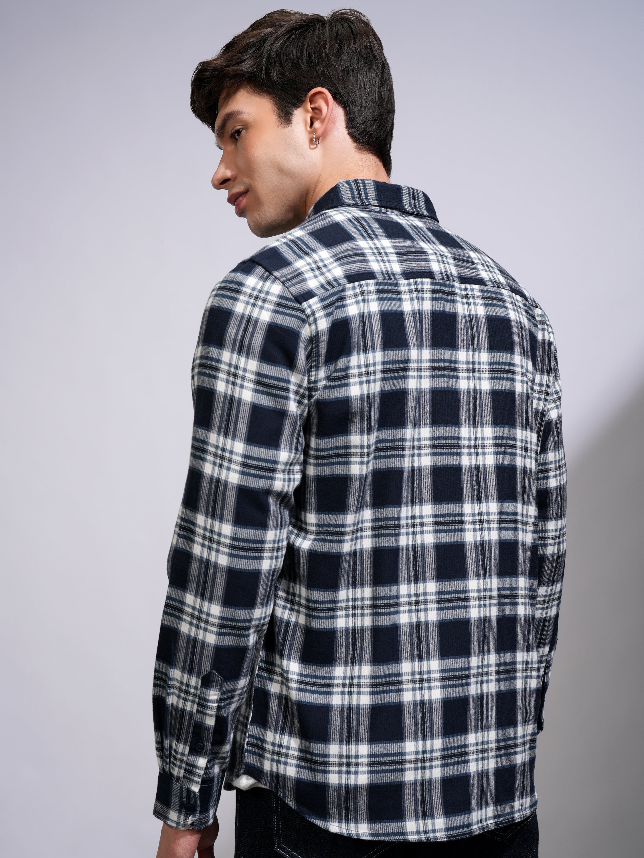 Highlander Men Blue Checked Slim Fit Casual Shirt - Blue - Image 3
