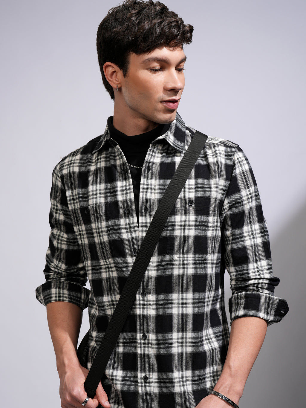 Highlander Men Black Checked Slim Fit Casual Shirt - Black - Image 1