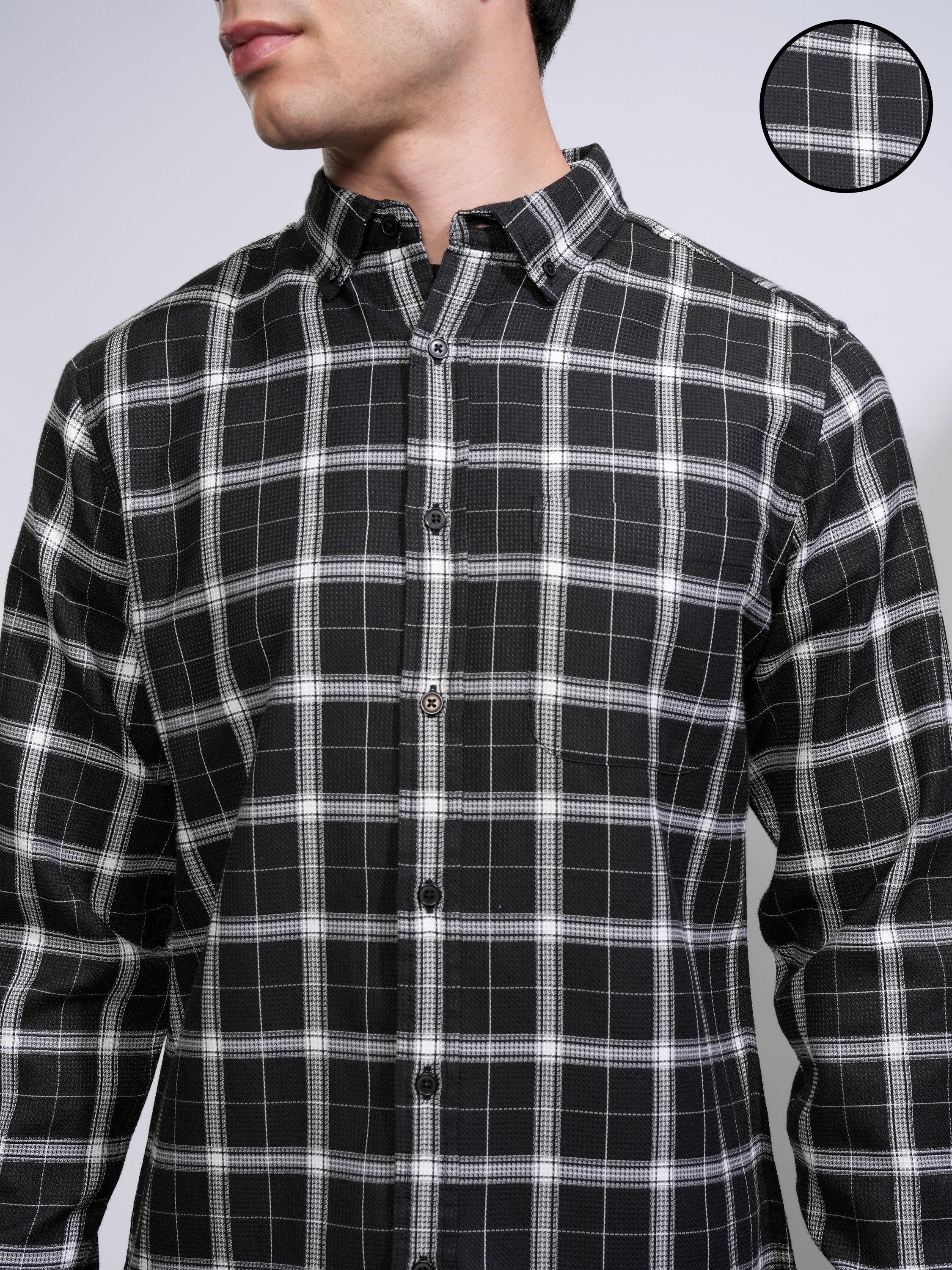 Highlander Men Black Checked Slim Fit Casual Shirt - Black - Image 5