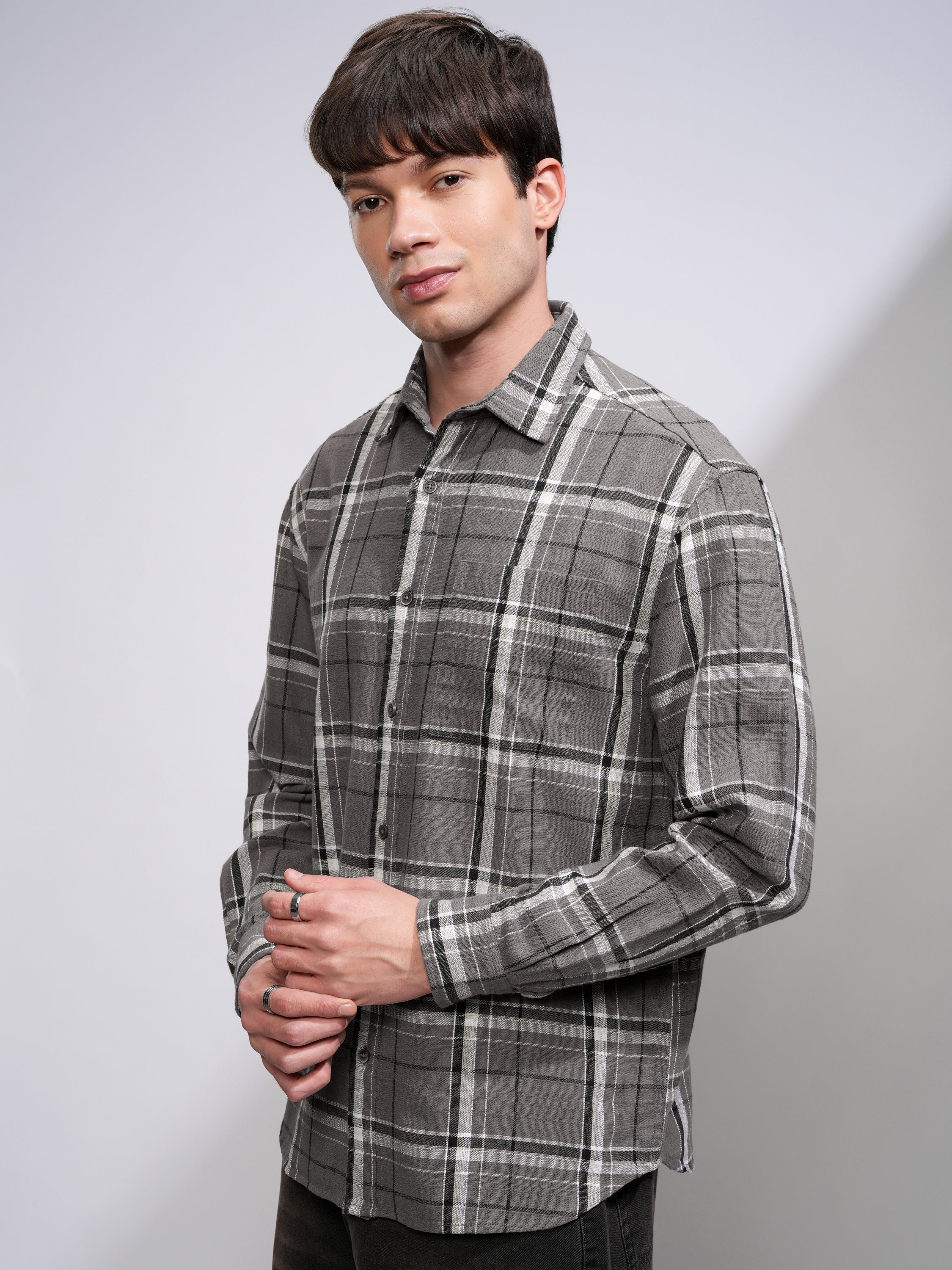 Highlander Men Grey Checked Relaxed Fit Casual Shirt - Grey - Image 4