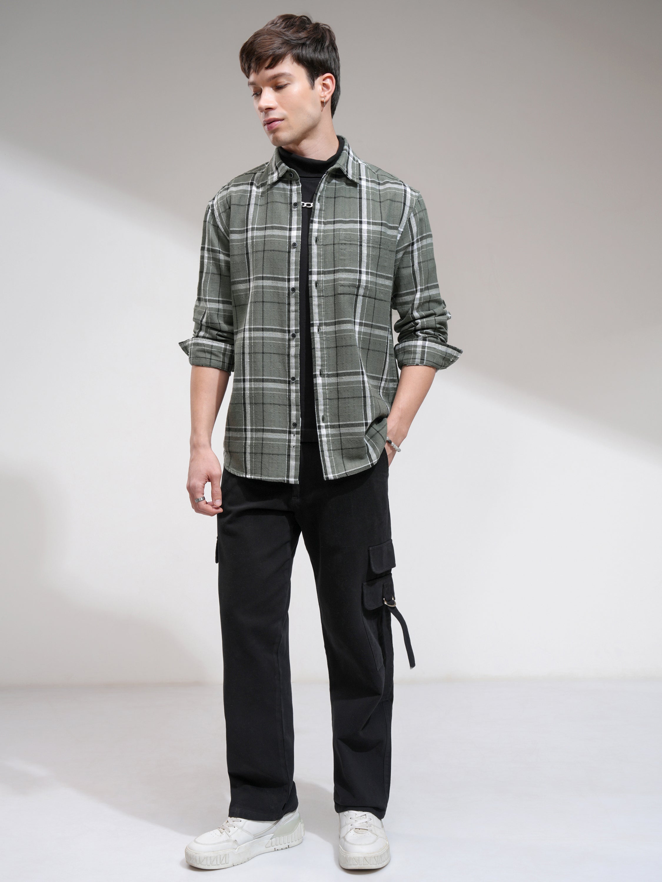 Highlander Men Green Checked Relaxed Fit Casual Shirt - Green - Image 2