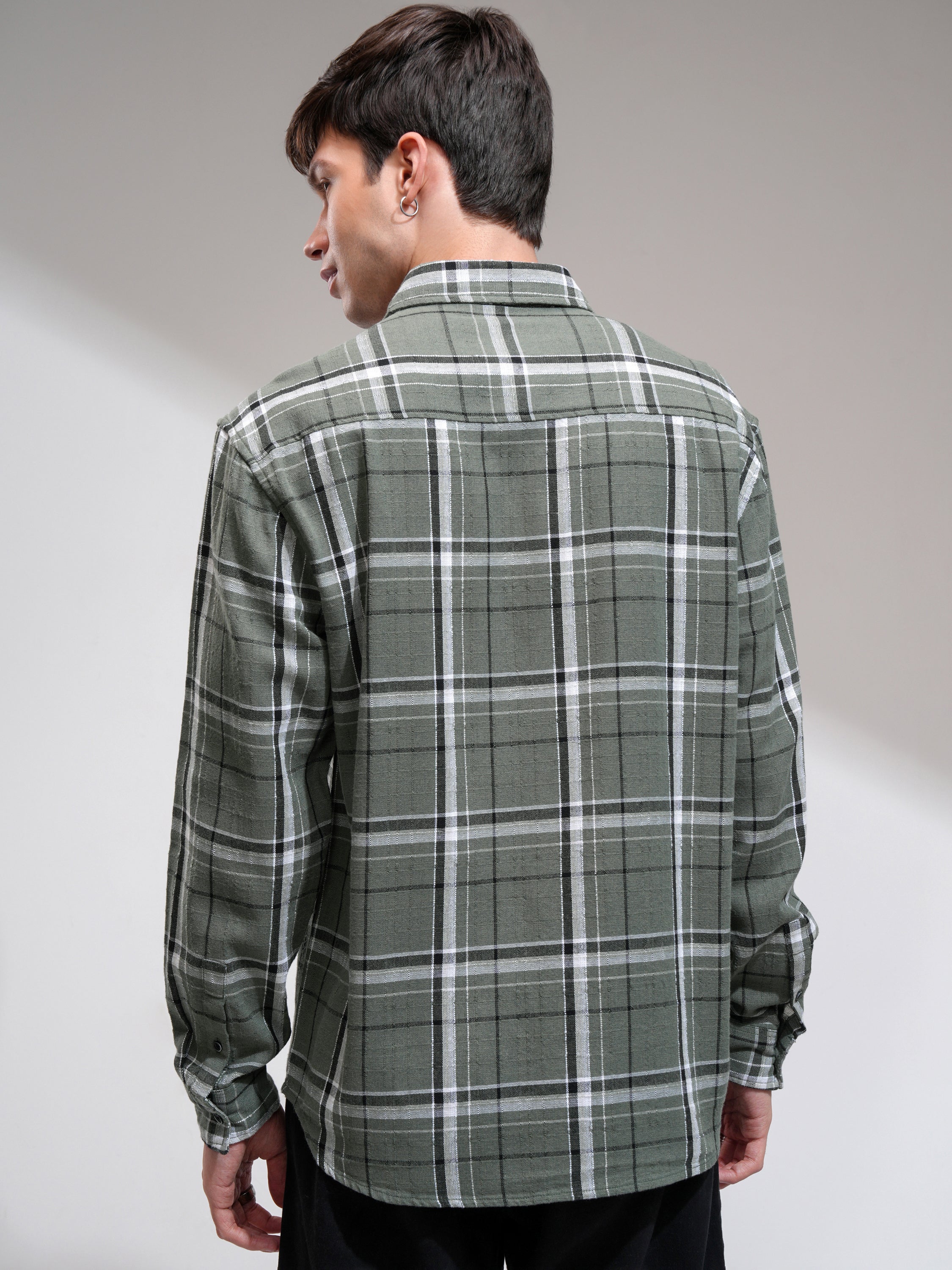 Highlander Men Green Checked Relaxed Fit Casual Shirt - Green - Image 3