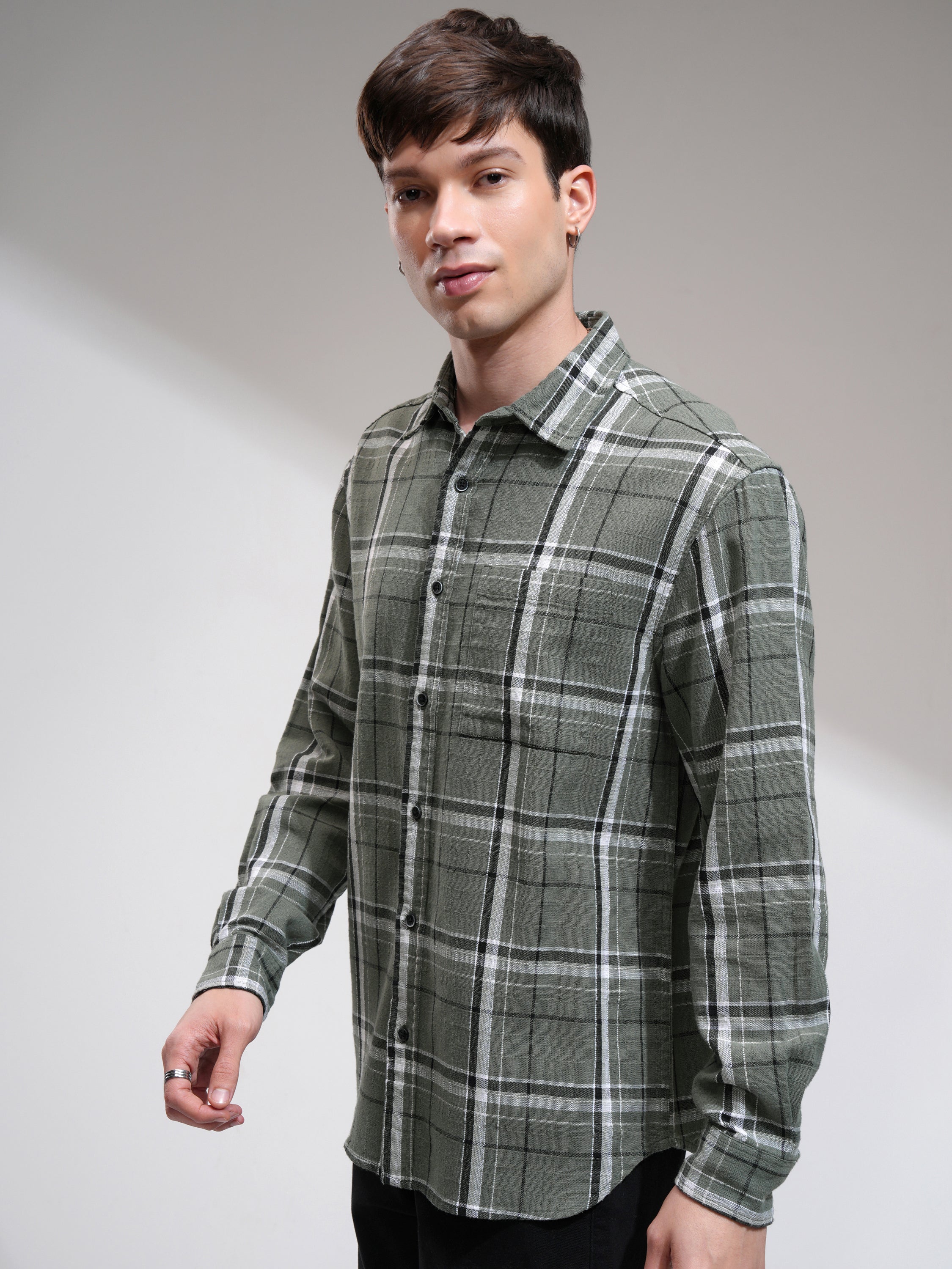 Highlander Men Green Checked Relaxed Fit Casual Shirt - Green - Image 4