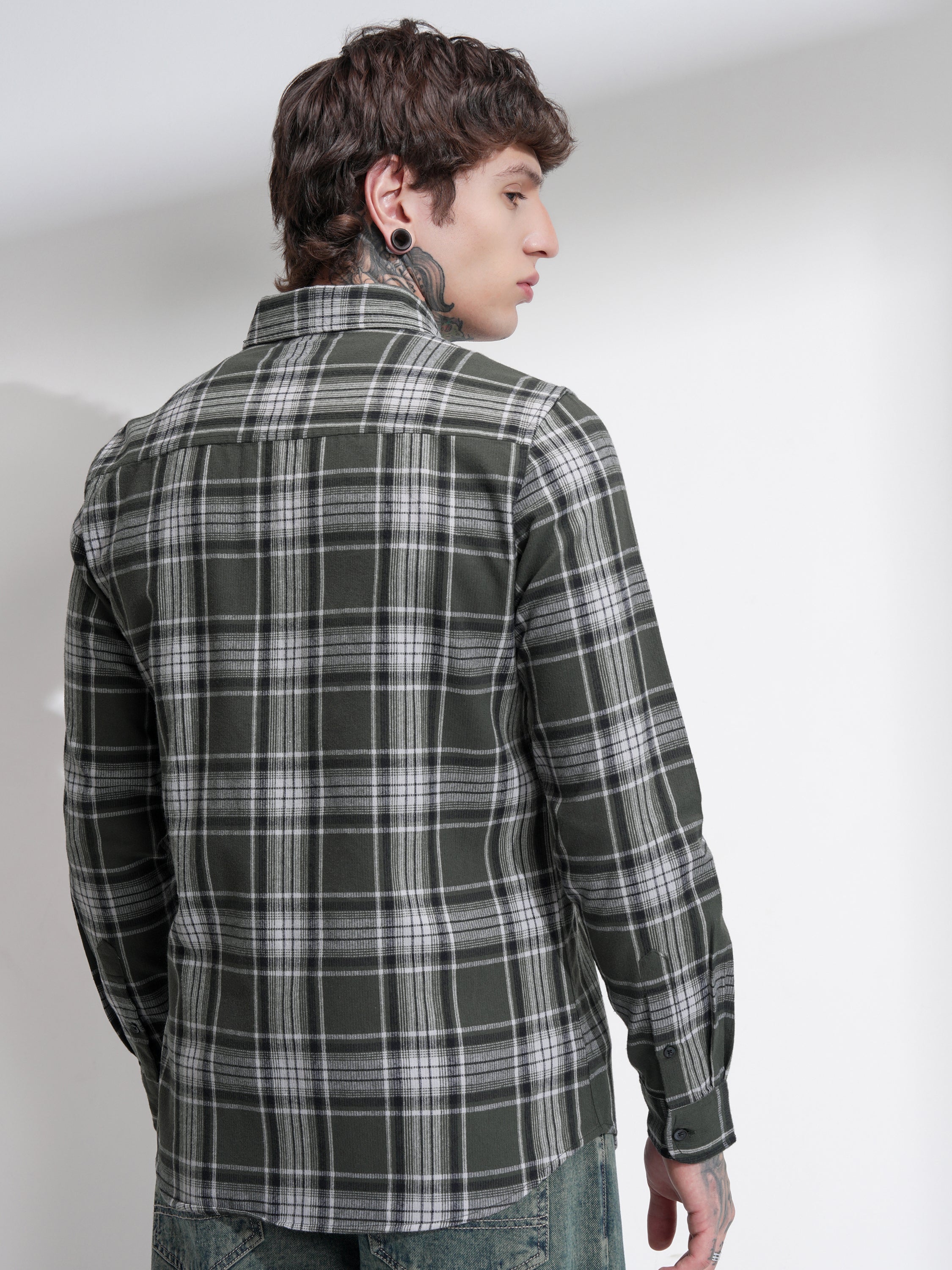 Highlander Men Green Checked Slim Fit Casual Shirt - Green - Image 3