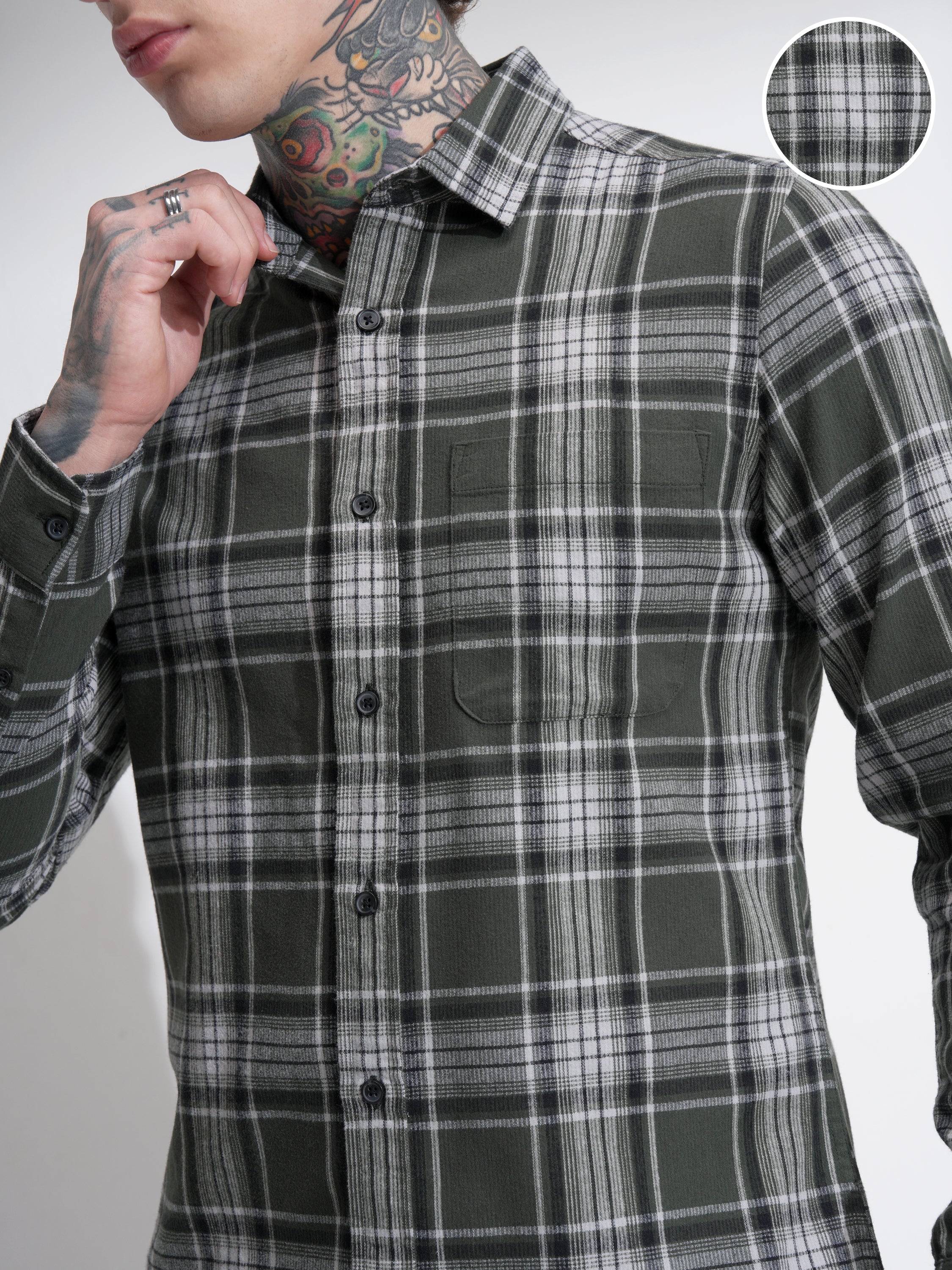 Highlander Men Green Checked Slim Fit Casual Shirt - Green - Image 5