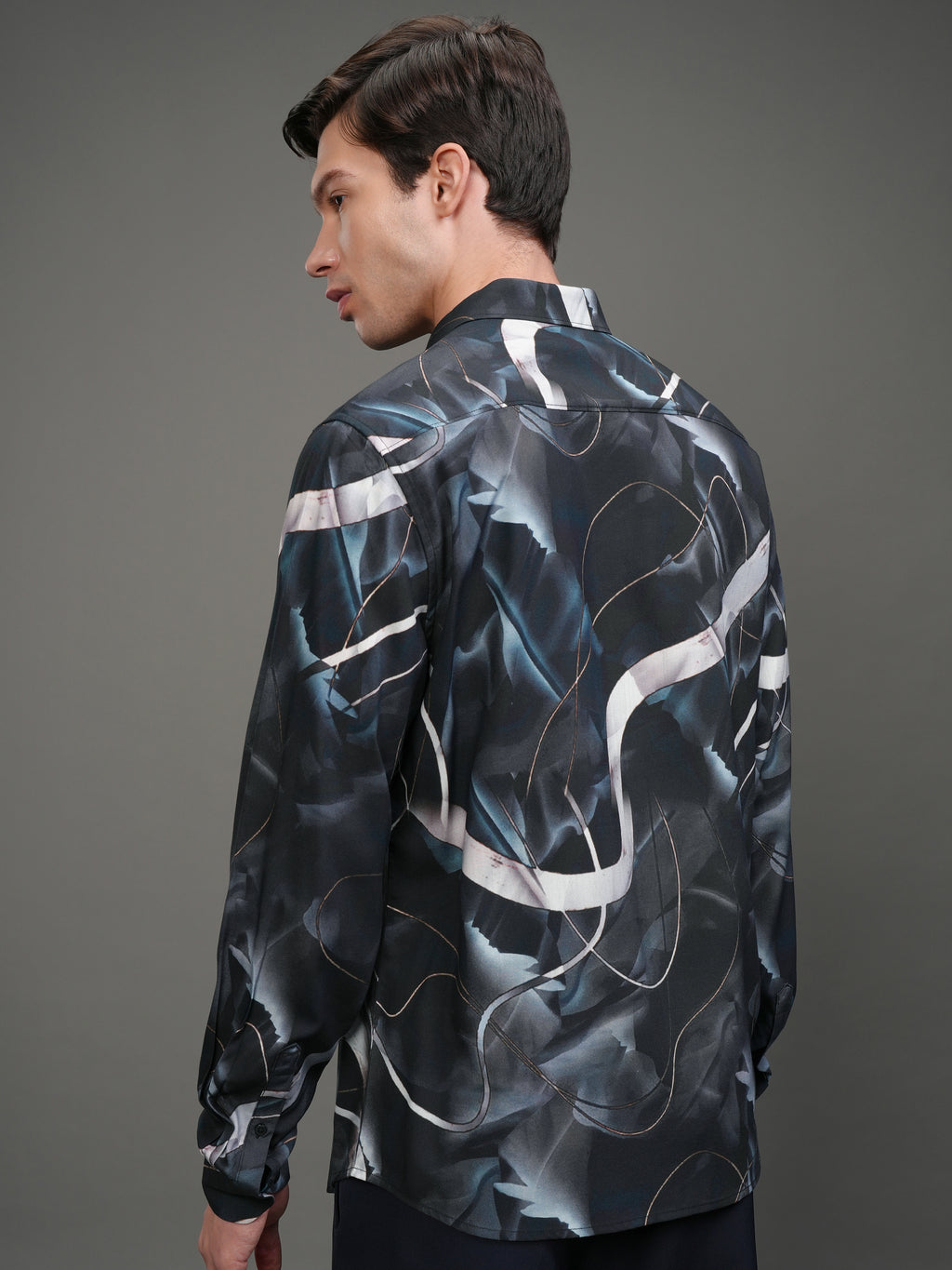 Highlander Men Navy Blue Printed Slim Fit Casual Shirt - Navy Blue - Image 3