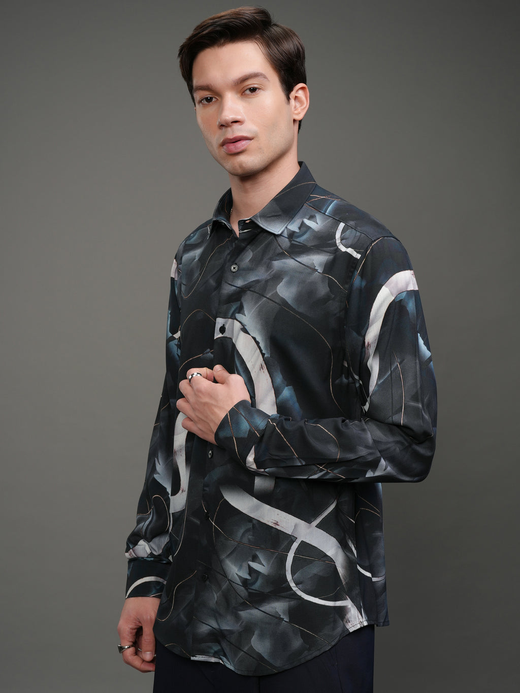 Highlander Men Navy Blue Printed Slim Fit Casual Shirt - Navy Blue - Image 4