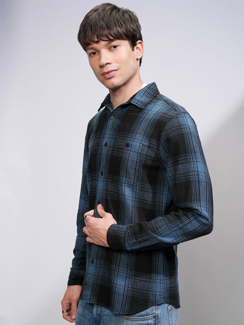 Highlander Men Black Checked Slim Fit Casual Shirt - Black - Image 4