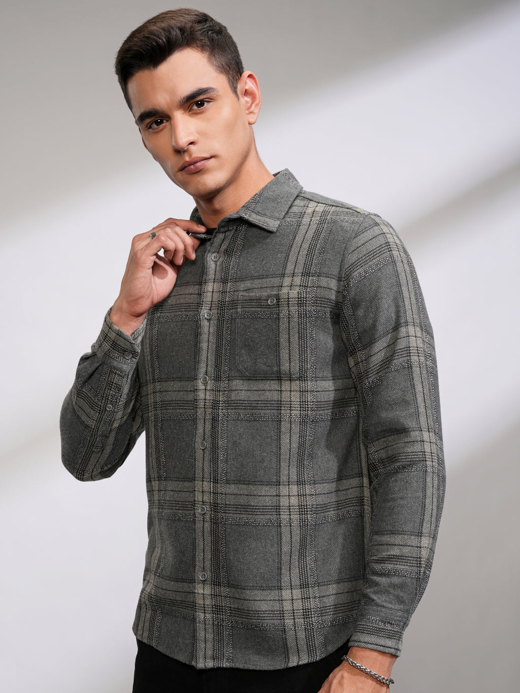 Highlander Men Grey Checked Slim Fit Casual Shirt - Grey - Image 4