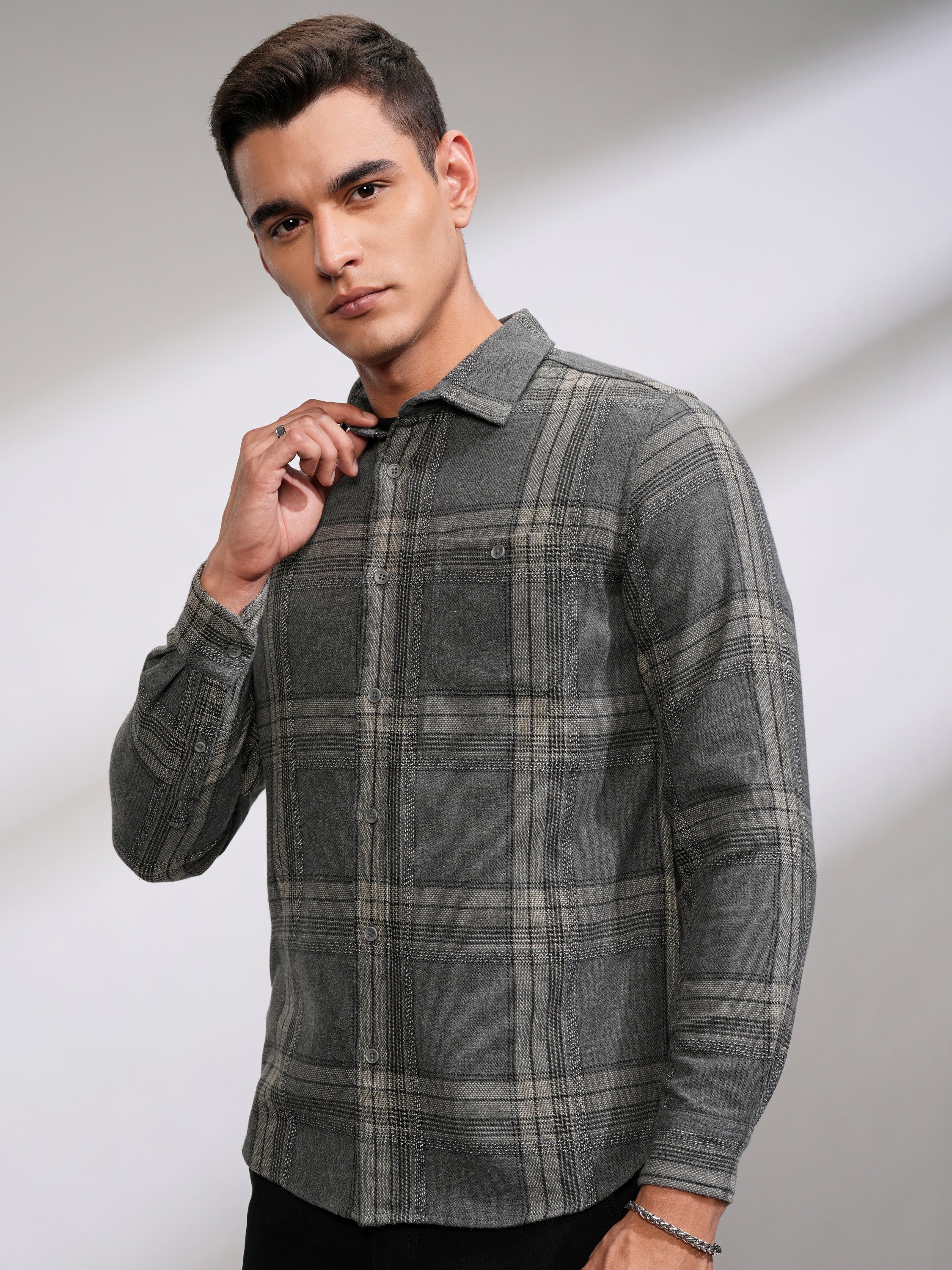 Highlander Men Grey Checked Slim Fit Casual Shirt - Grey - Image 4
