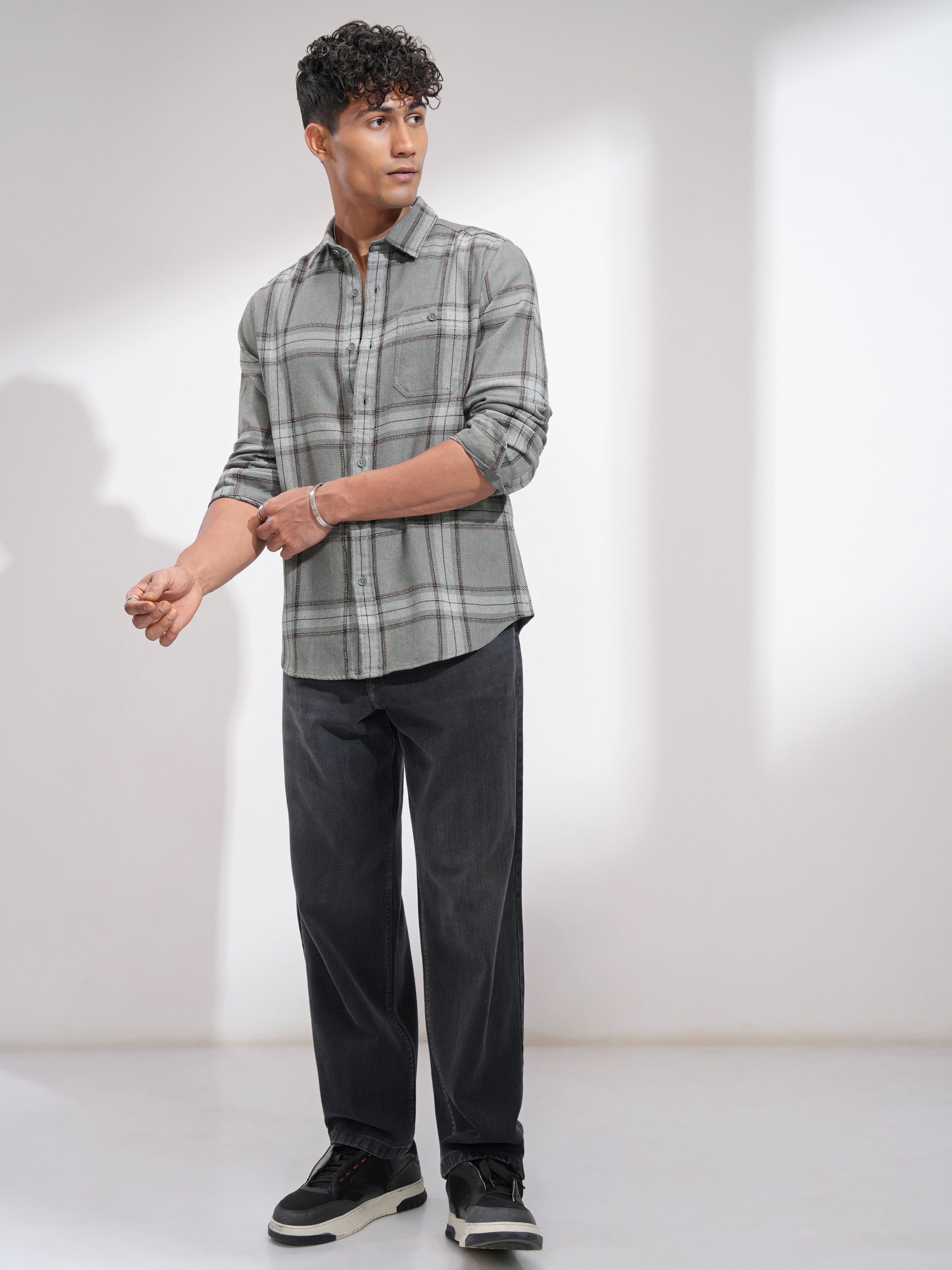 Highlander Men Grey Checked Slim Fit Casual Shirt - Grey - Image 2