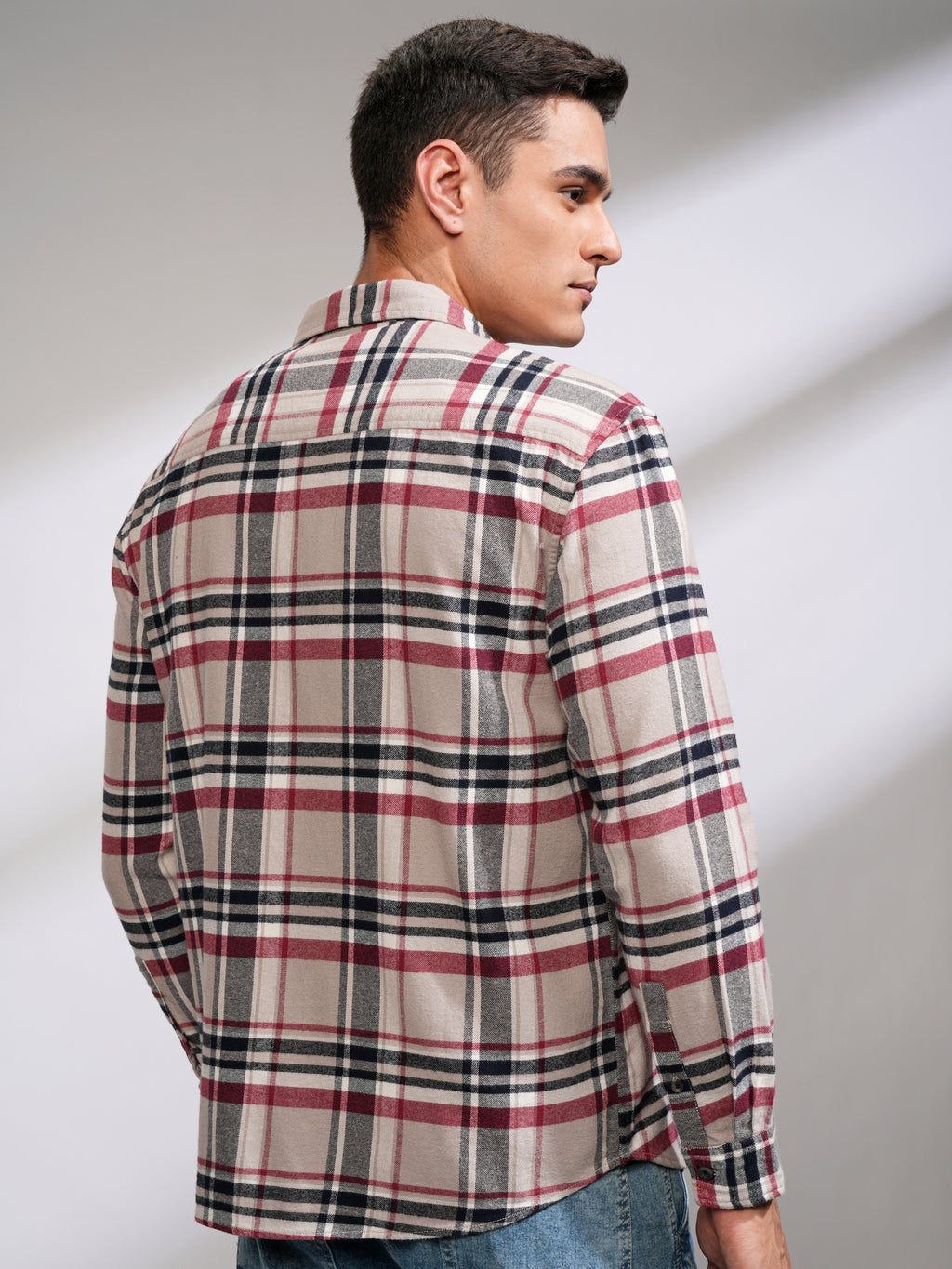 Highlander Men Beige Checked Relaxed Fit Casual Shirt - Beige - Image 3