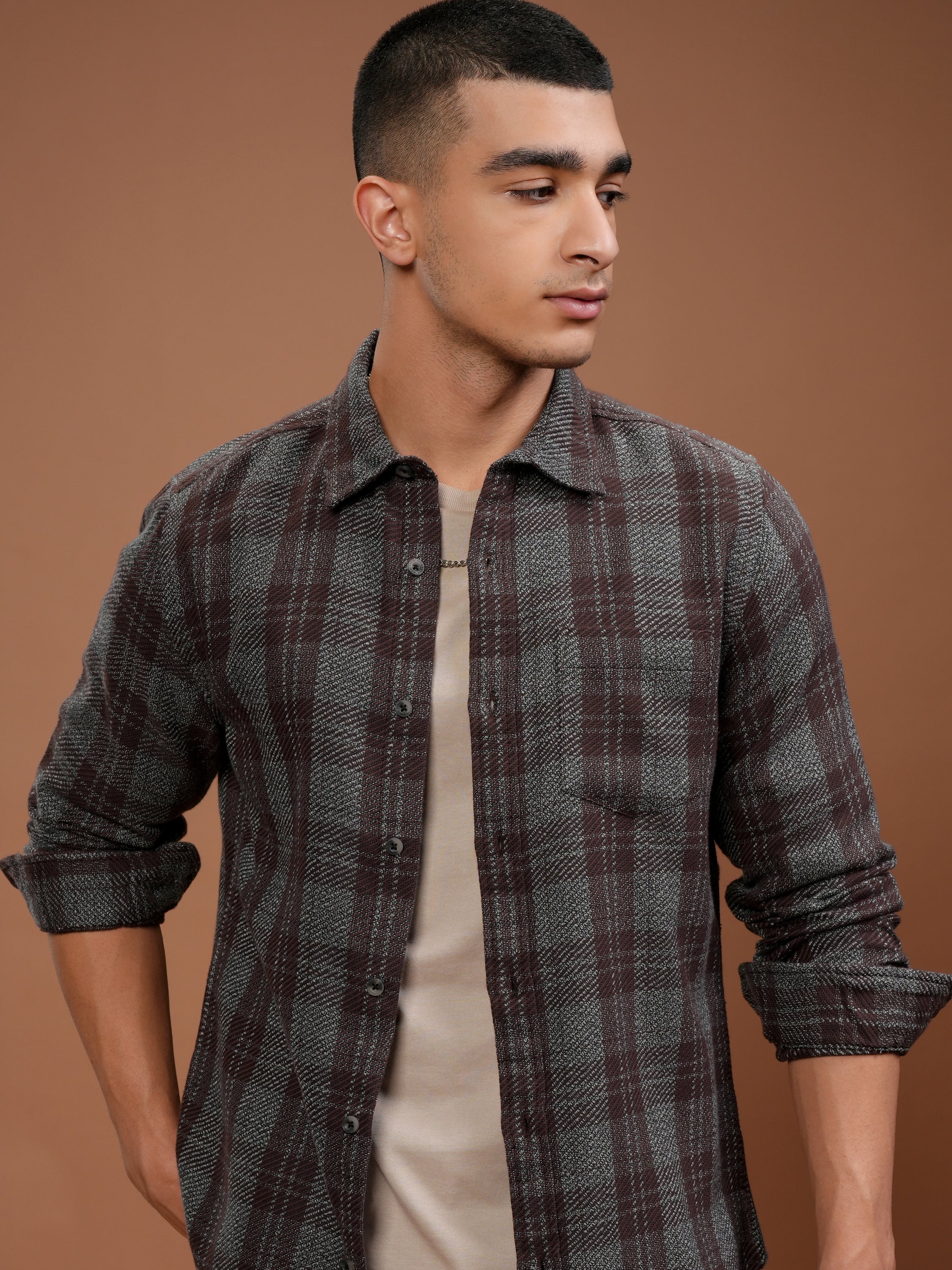 Highlander Men Grey Checked Slim Fit Casual Shirt - Grey - Image 1