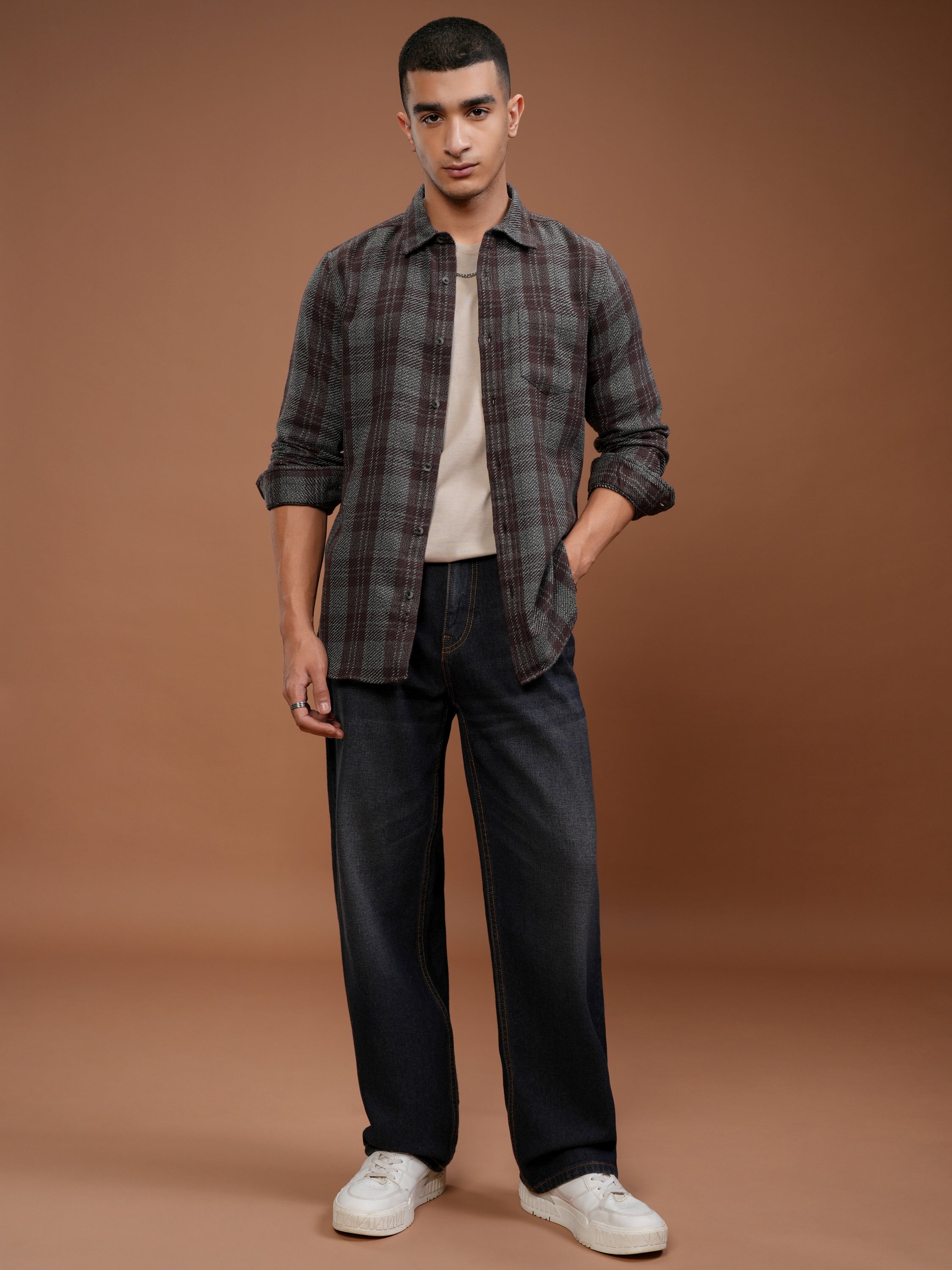 Highlander Men Grey Checked Slim Fit Casual Shirt - Grey - Image 2