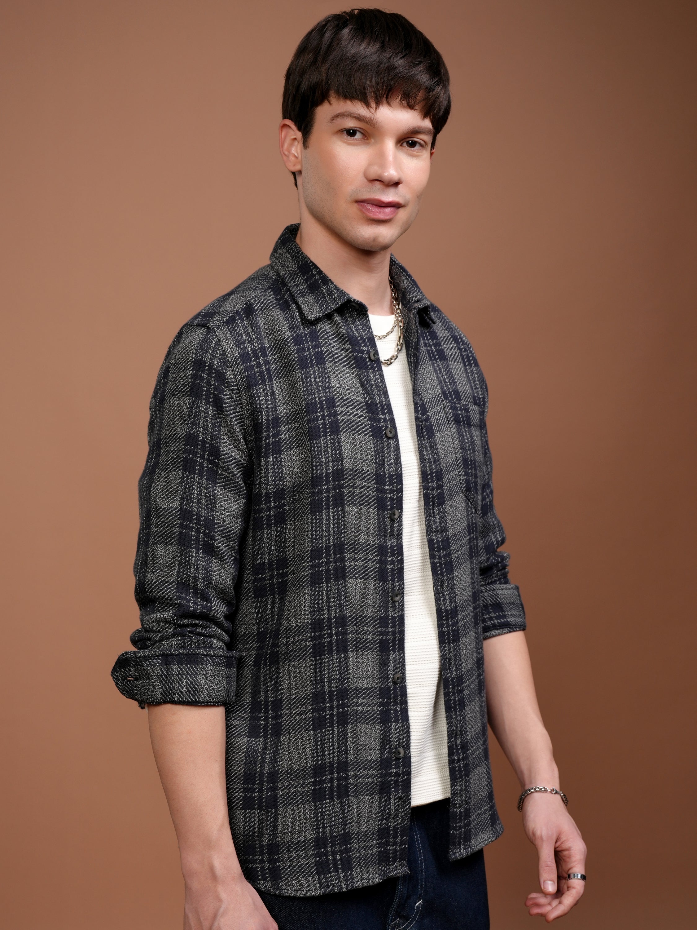 Highlander Men Grey Checked Slim Fit Casual Shirt - Grey - Image 6