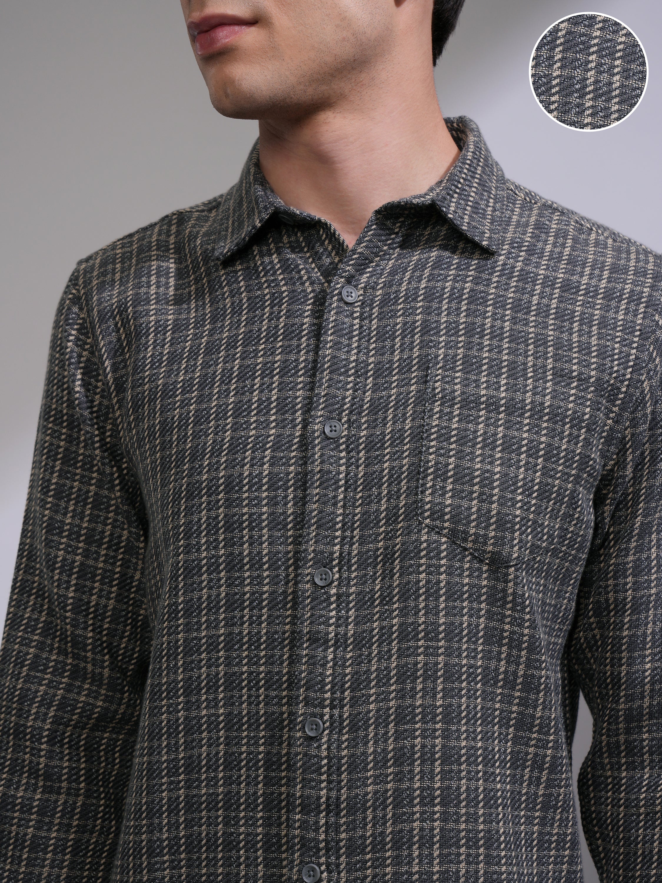 Highlander Men Grey Checked Slim Fit Casual Shirt - Grey - Image 5