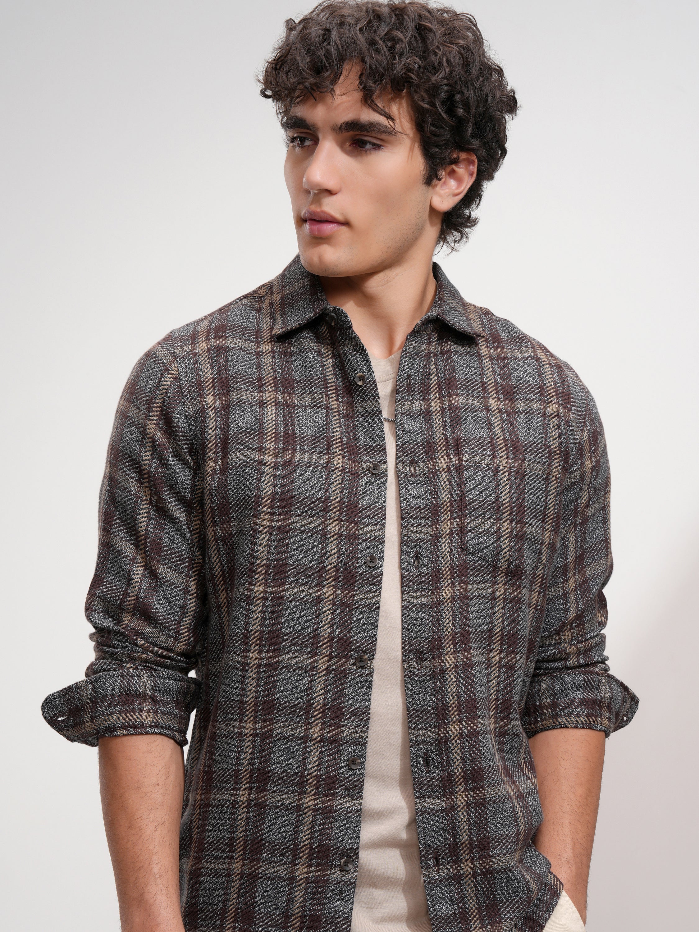 Highlander Men Grey Checked Slim Fit Casual Shirt - Grey - Image 1