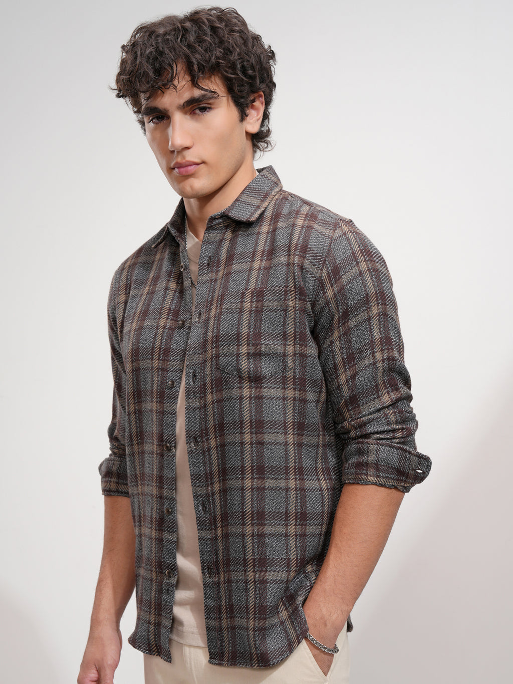 Highlander Men Grey Checked Slim Fit Casual Shirt - Grey - Image 4