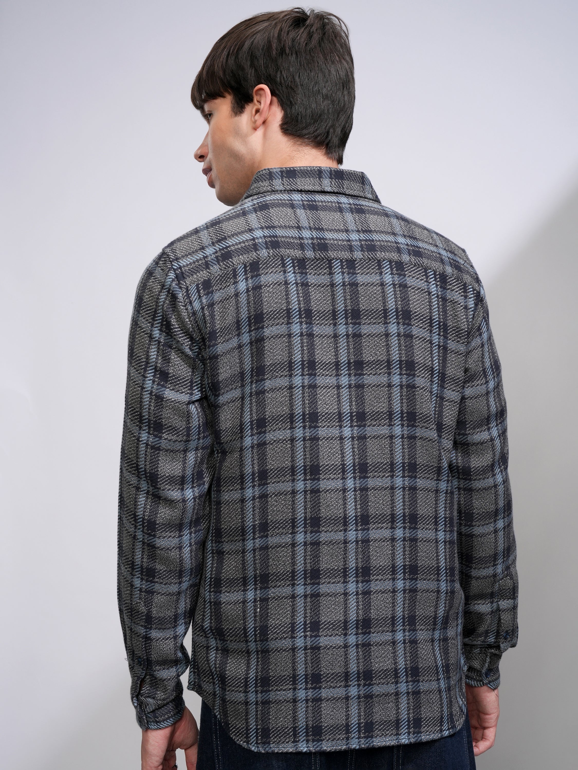 Highlander Men Grey Checked Slim Fit Casual Shirt - Grey - Image 3