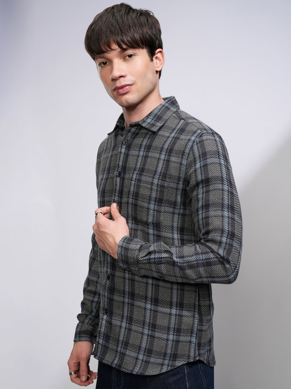 Highlander Men Grey Checked Slim Fit Casual Shirt - Grey - Image 4