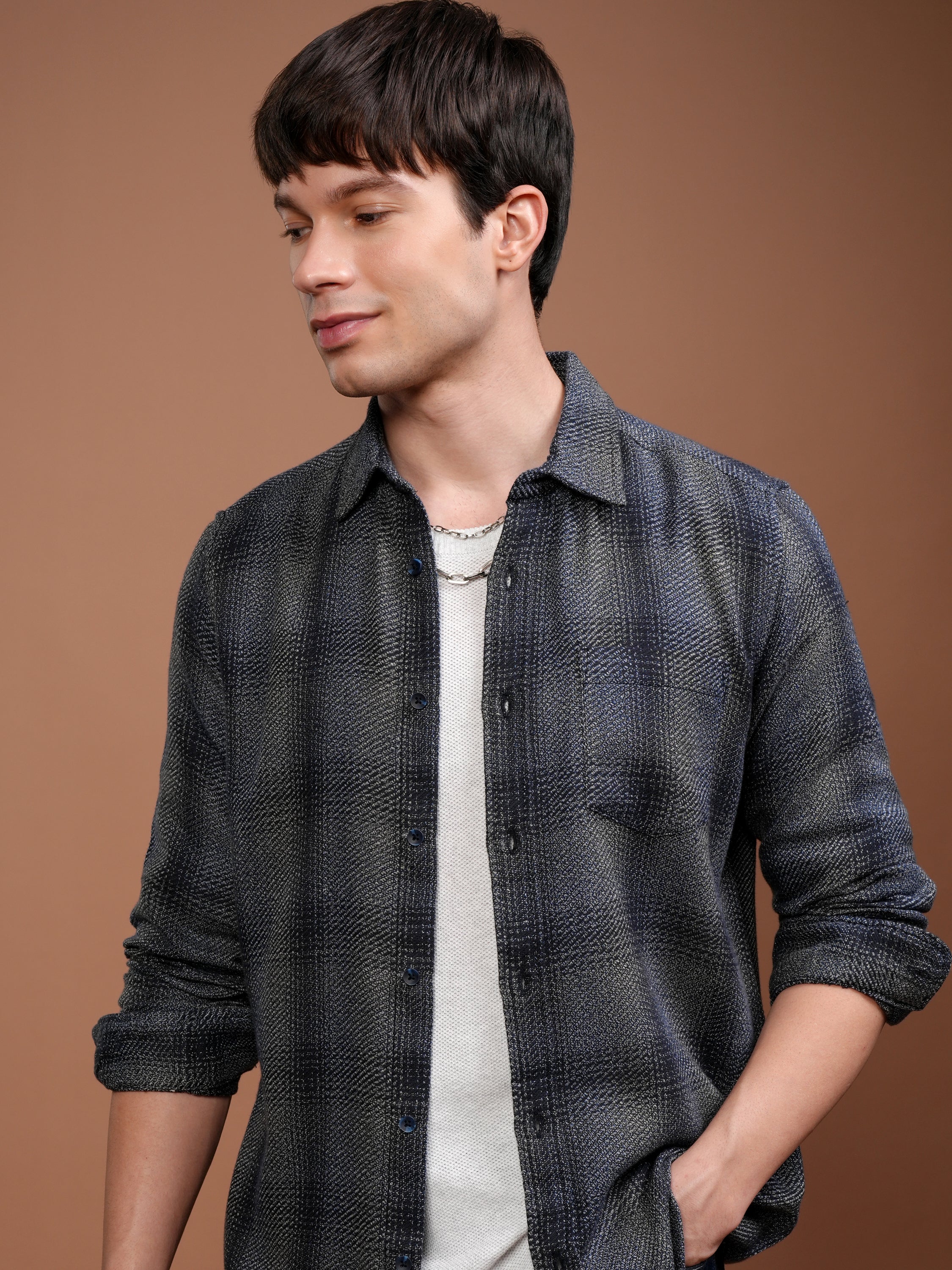 Highlander Men Grey Checked Slim Fit Casual Shirt - Grey - Image 1