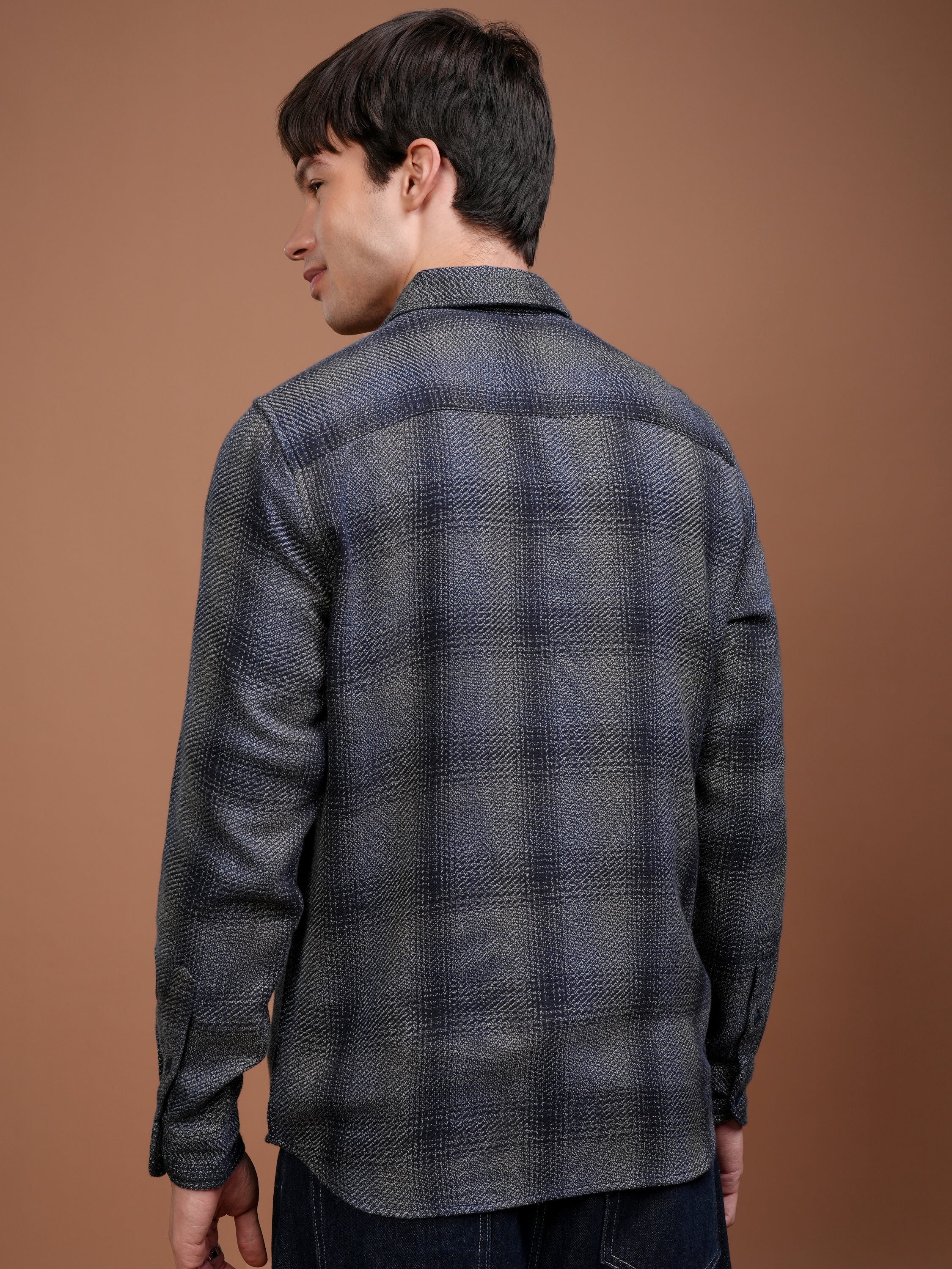 Highlander Men Grey Checked Slim Fit Casual Shirt - Grey - Image 3