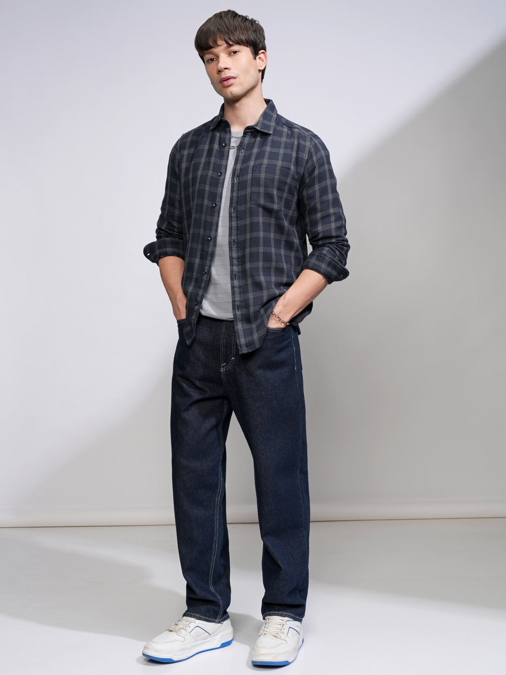 Highlander Men Navy Blue Checked Slim Fit Casual Shirt - Navy Blue - Image 2