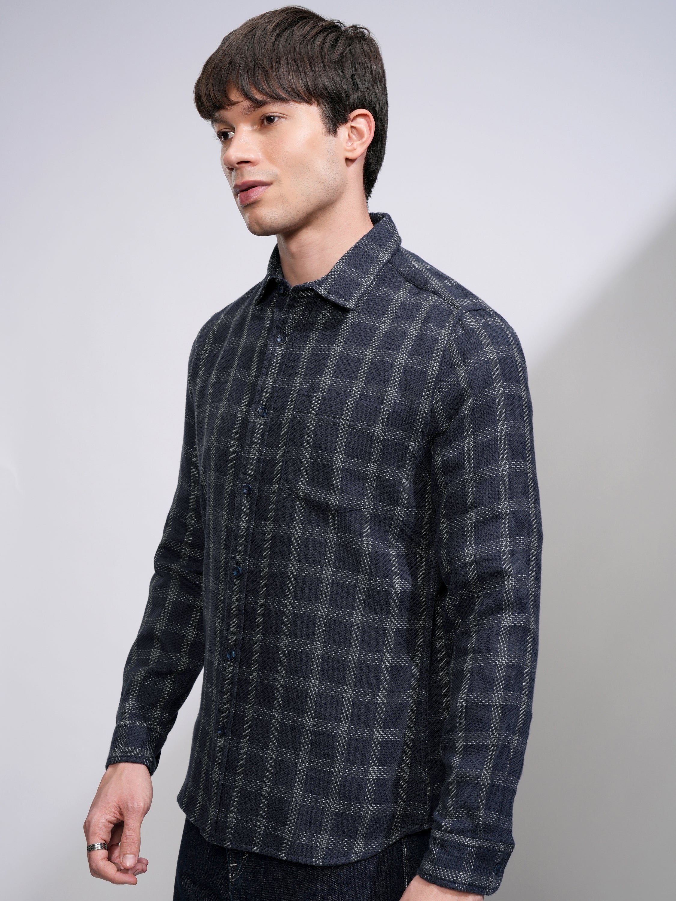 Highlander Men Navy Blue Checked Slim Fit Casual Shirt - Navy Blue - Image 4